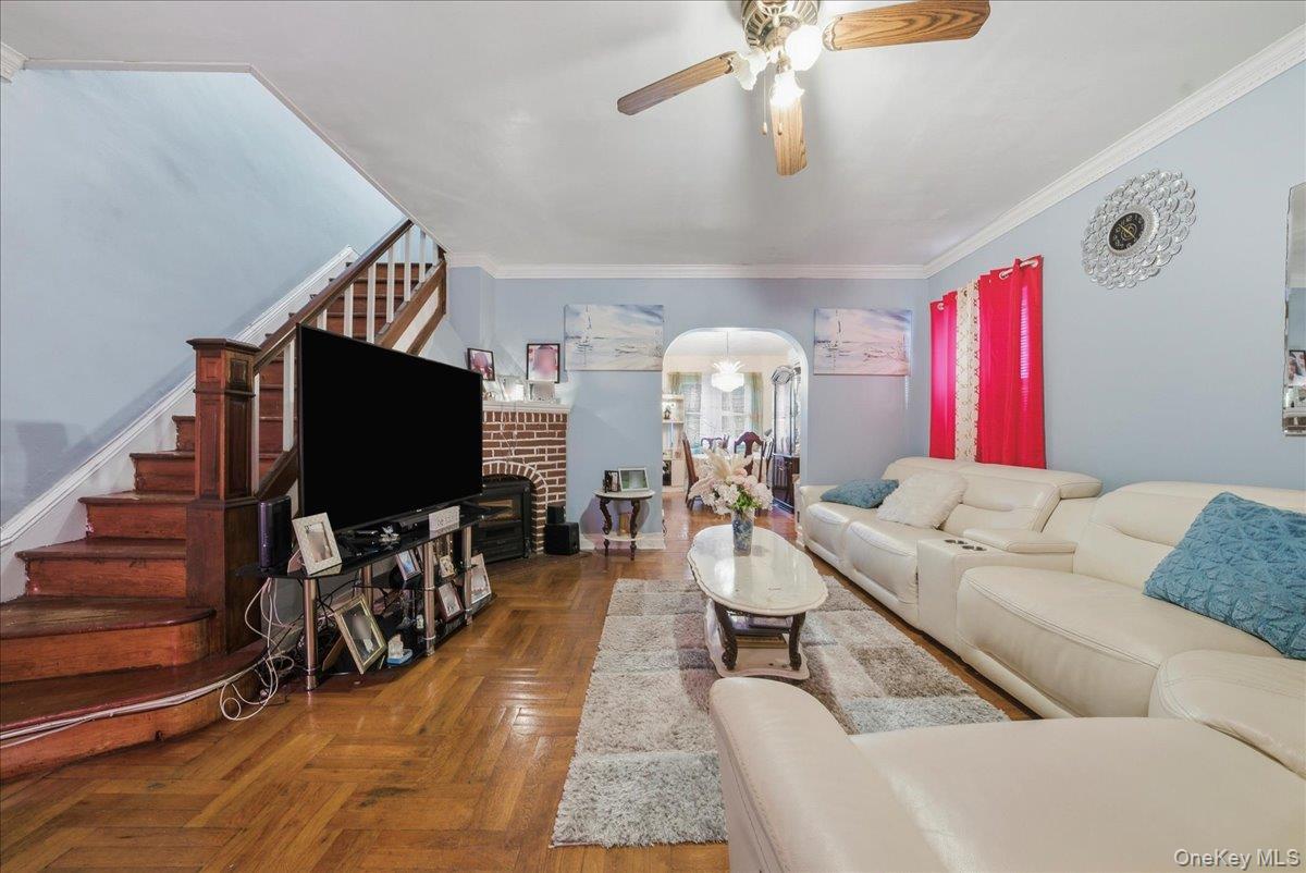 Single Family Bouck  Bronx, NY 10469, MLS-957665-4