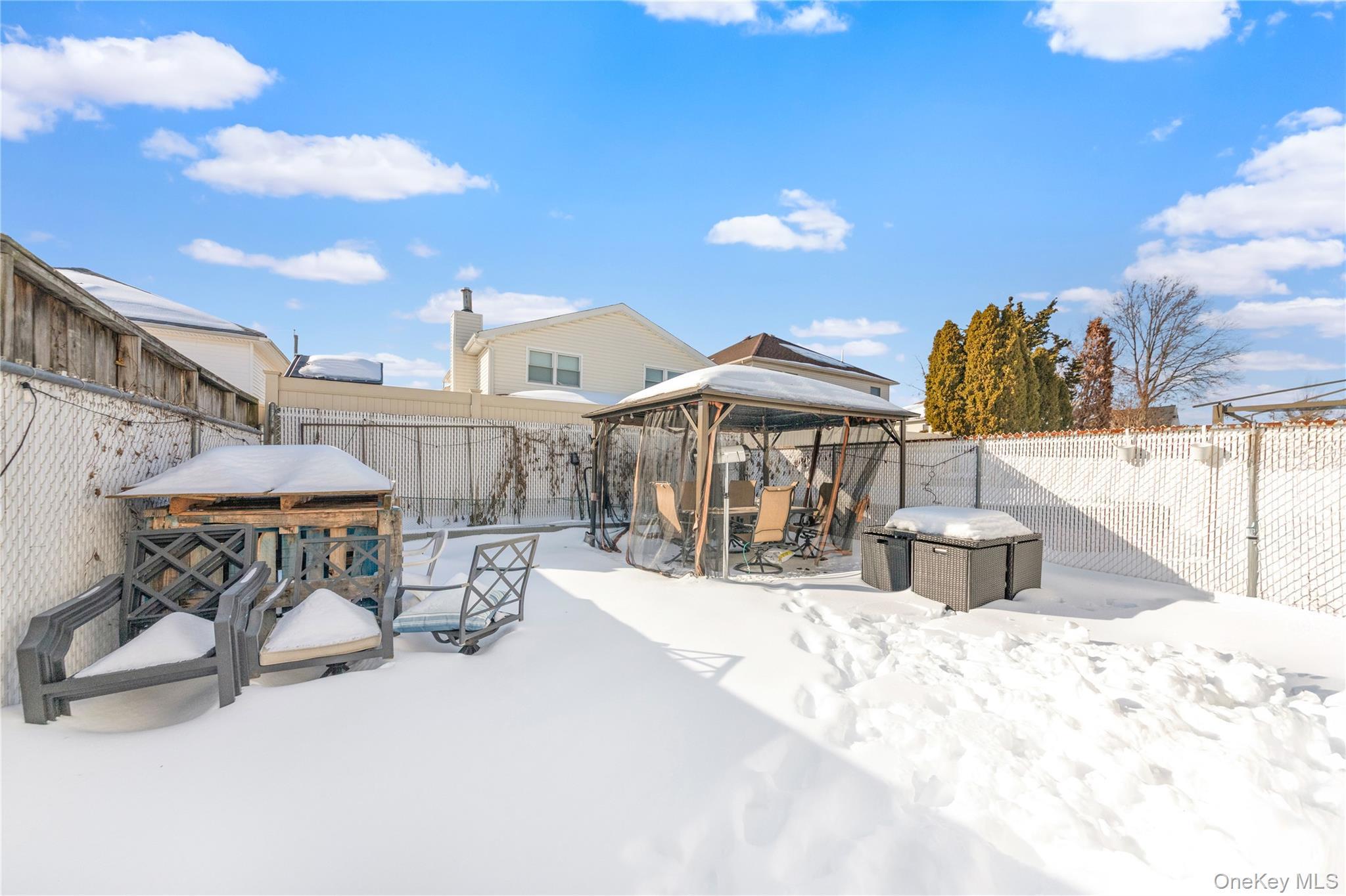 Single Family Yetman  Staten Island, NY 10307, MLS-957734-10