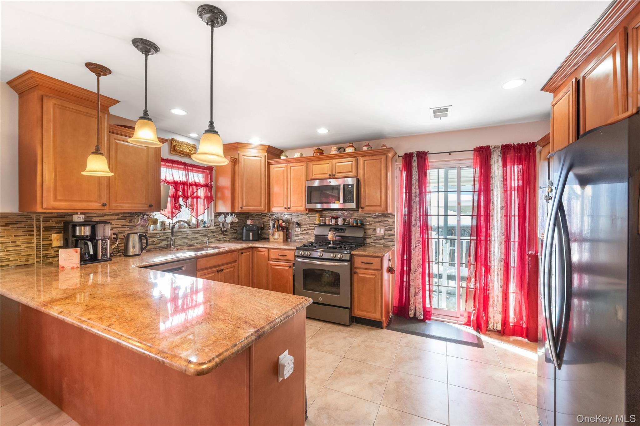 Single Family Yetman  Staten Island, NY 10307, MLS-957734-4