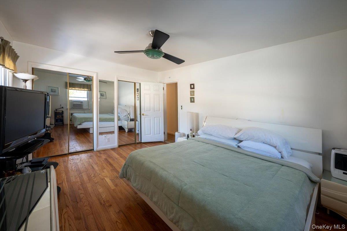 Single Family Pompeii  Queens, NY 11423, MLS-957831-16