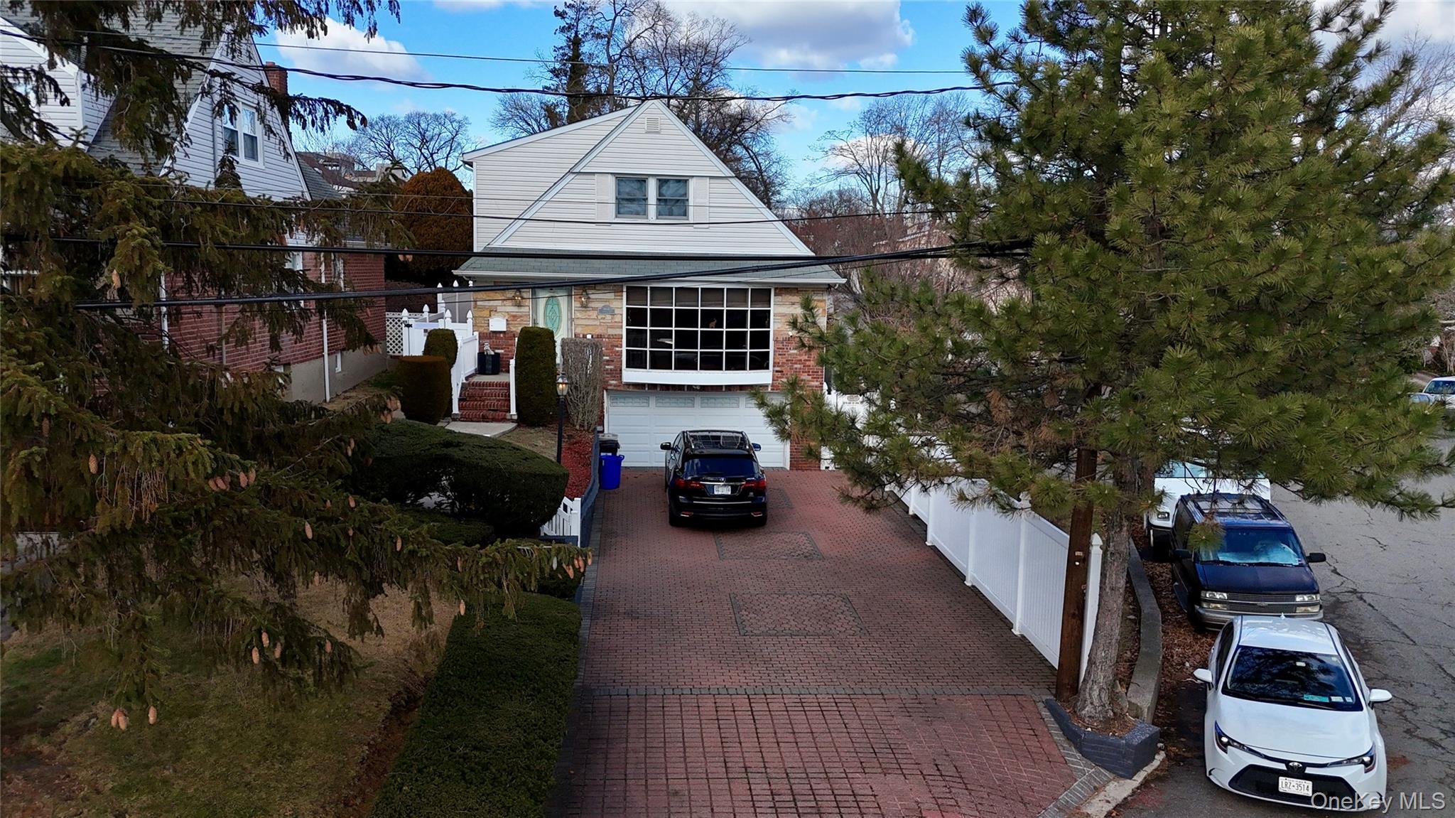 Single Family Pompeii  Queens, NY 11423, MLS-957831-34