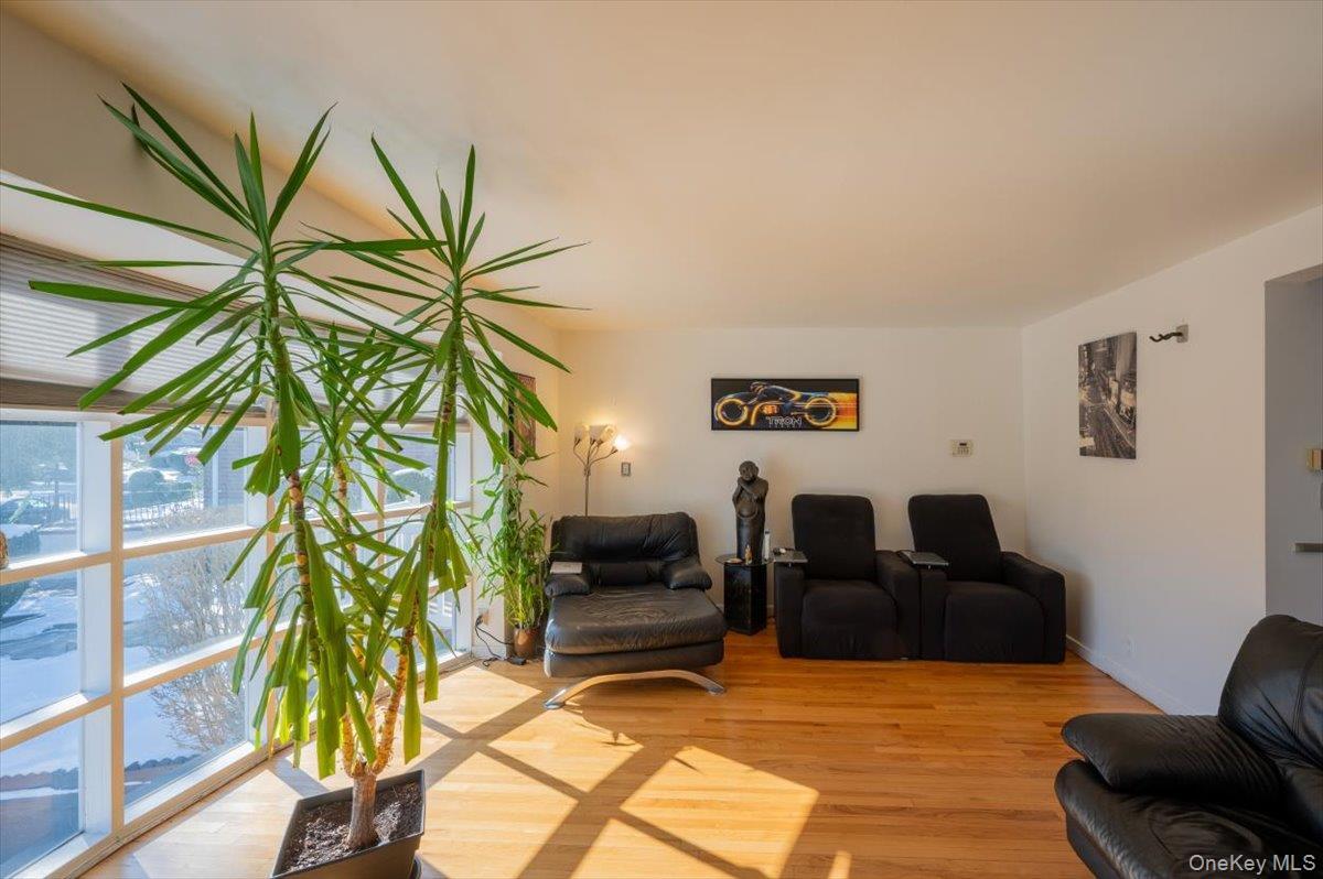 Single Family Pompeii  Queens, NY 11423, MLS-957831-8