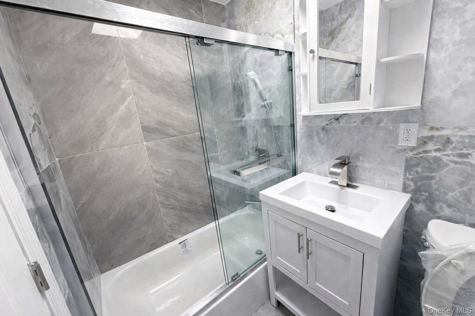 Single Family Cook  Queens, NY 11379, MLS-957856-8