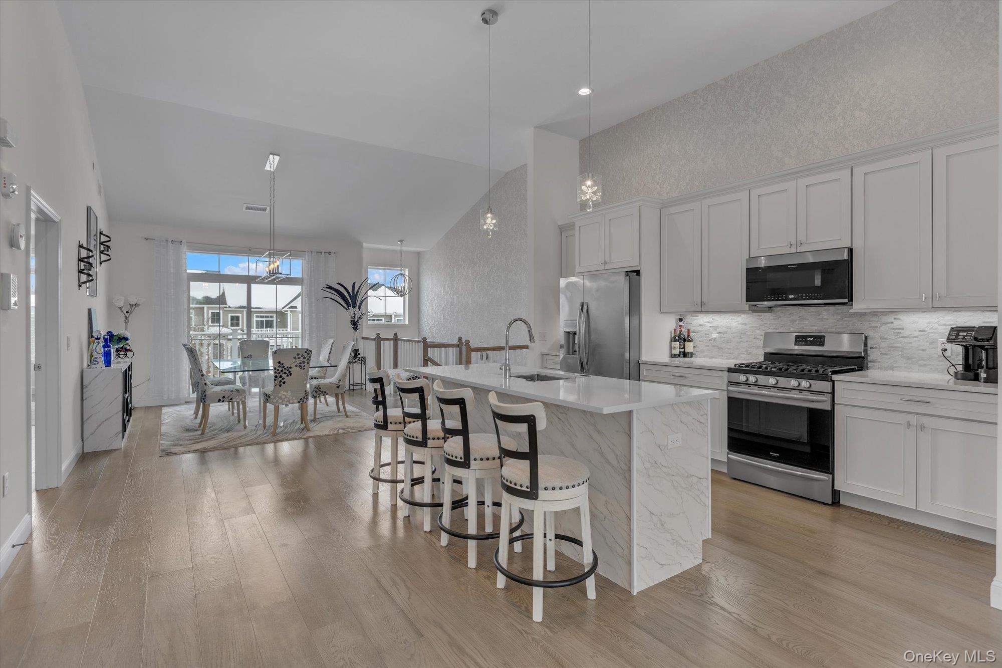 Condo Silver Timber  Suffolk County, NY 11980, MLS-957878-10