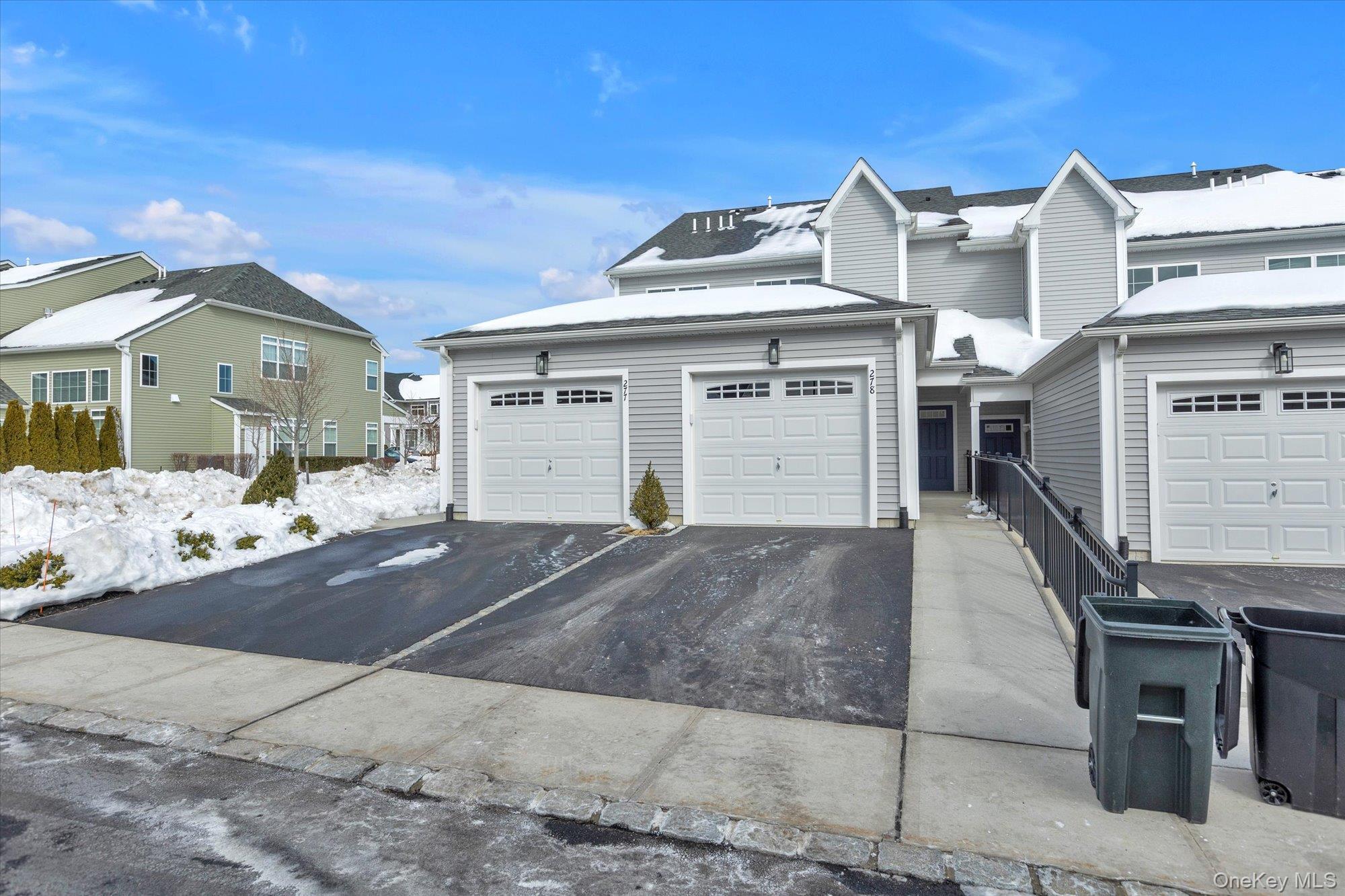 Condo Silver Timber  Suffolk County, NY 11980, MLS-957878-17