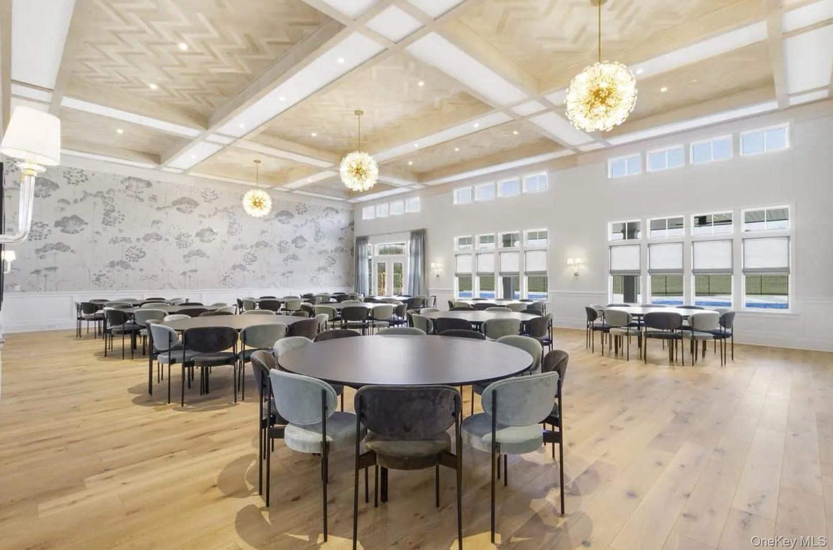 Condo Silver Timber  Suffolk County, NY 11980, MLS-957878-22