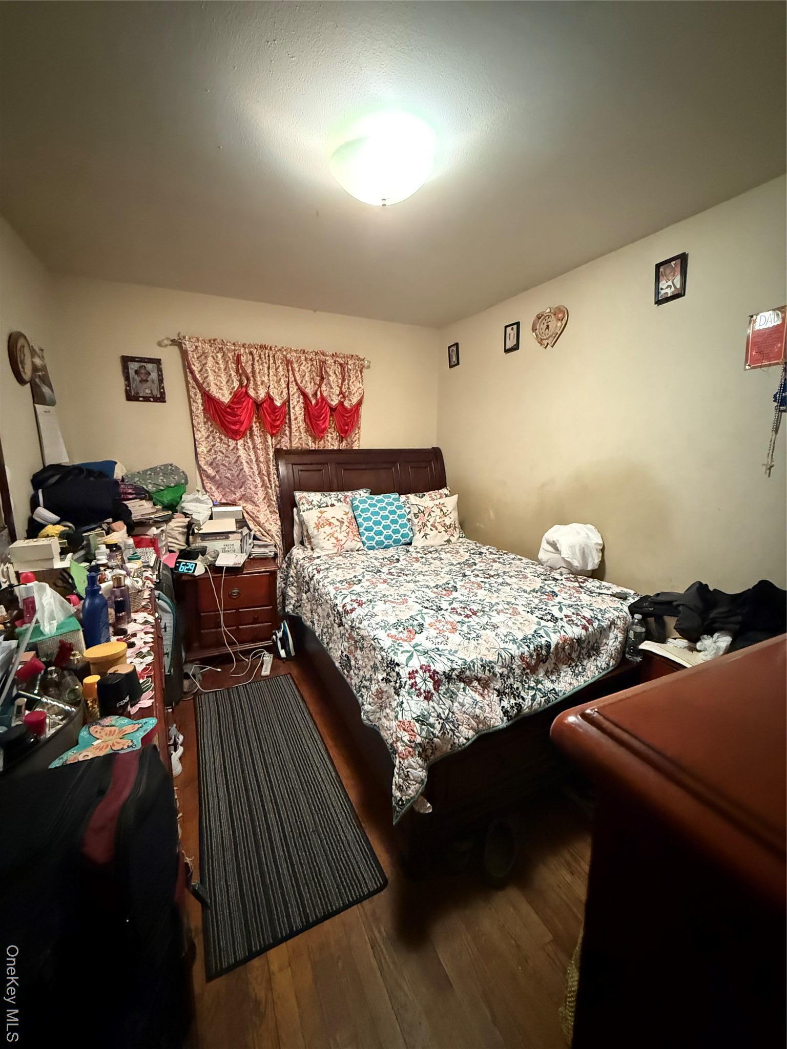 Single Family De Reimer  Bronx, NY 10466, MLS-957939-11