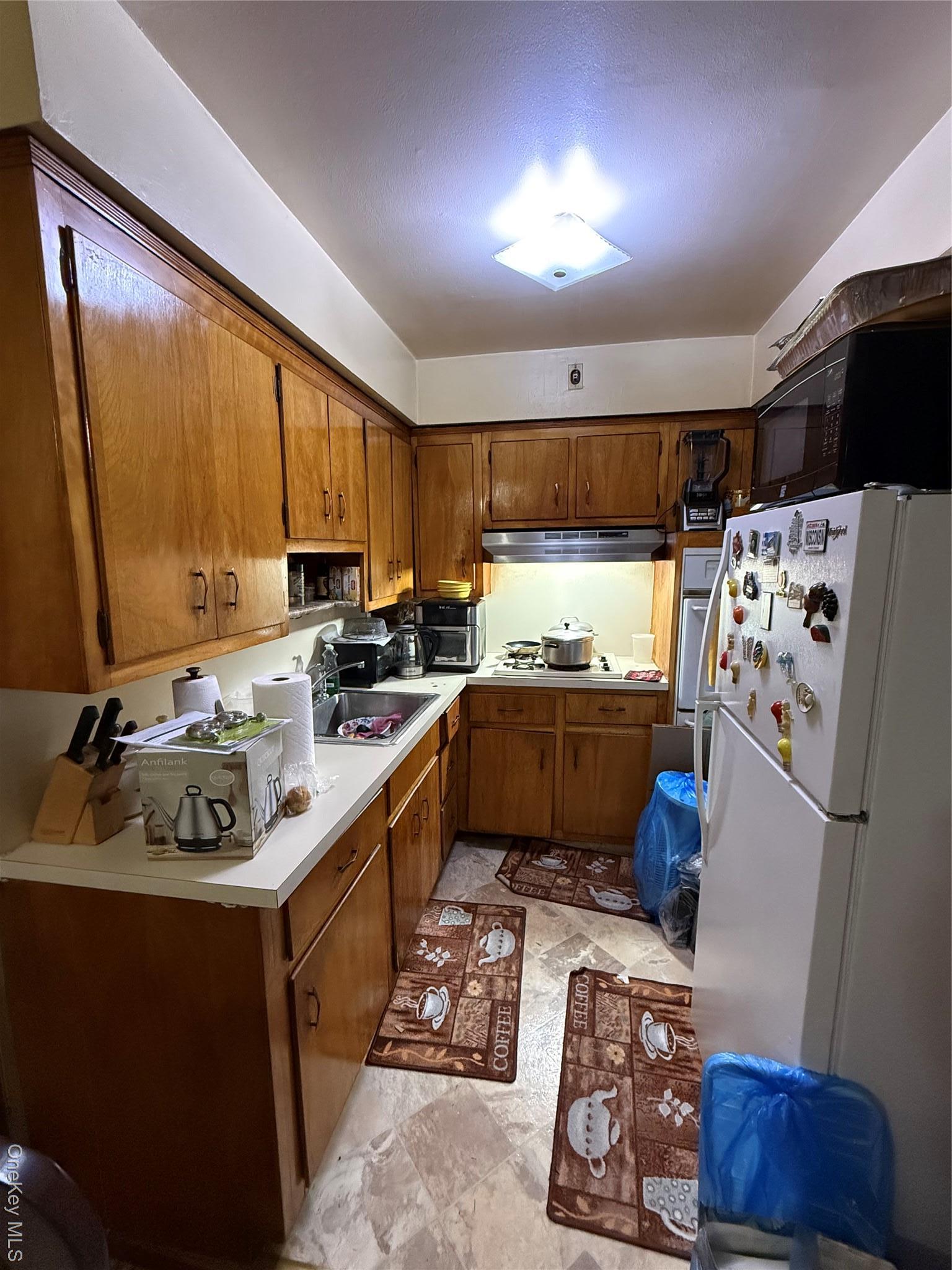 Single Family De Reimer  Bronx, NY 10466, MLS-957939-2