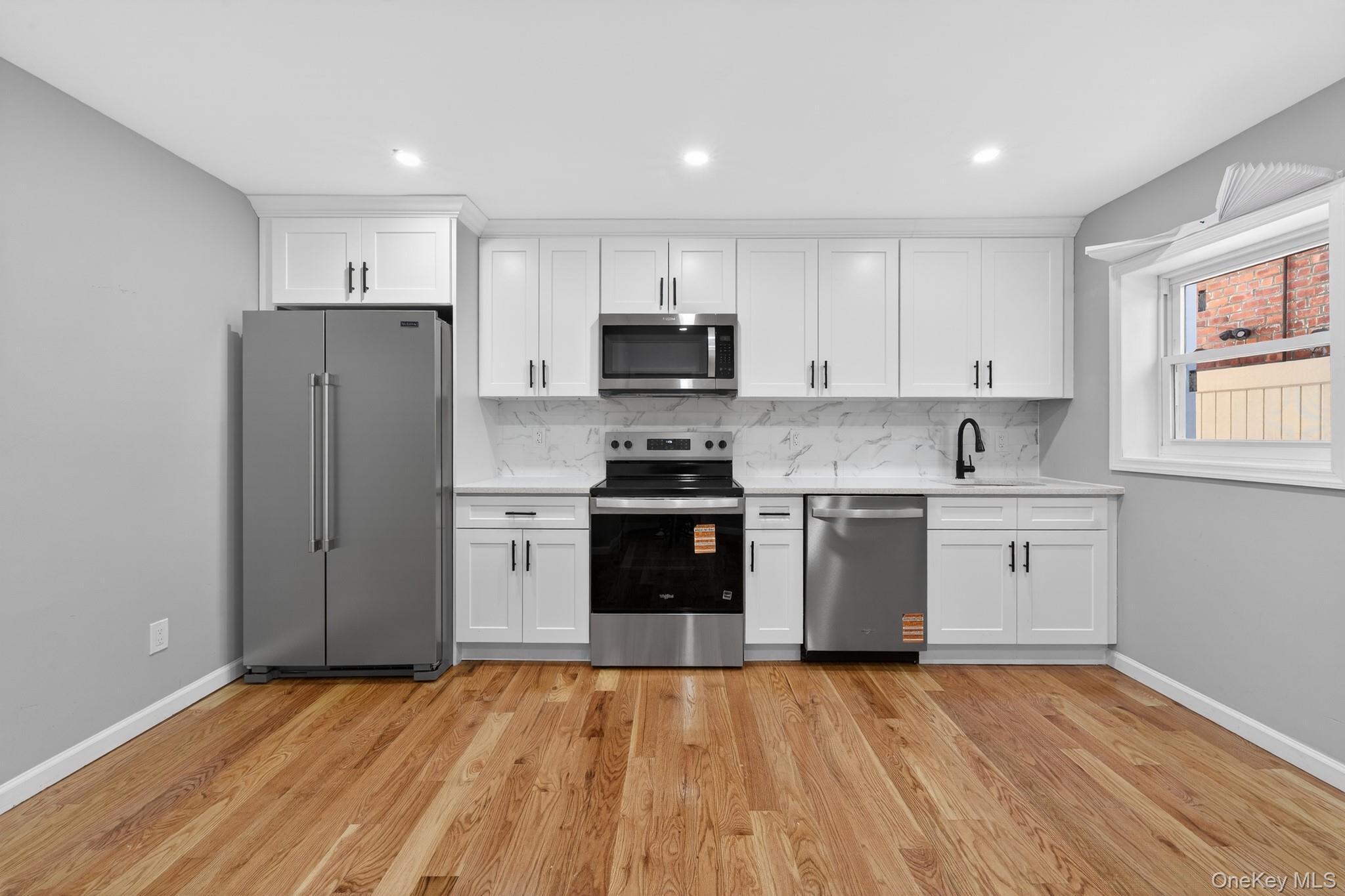 Single Family 224th  Bronx, NY 10466, MLS-957961-7