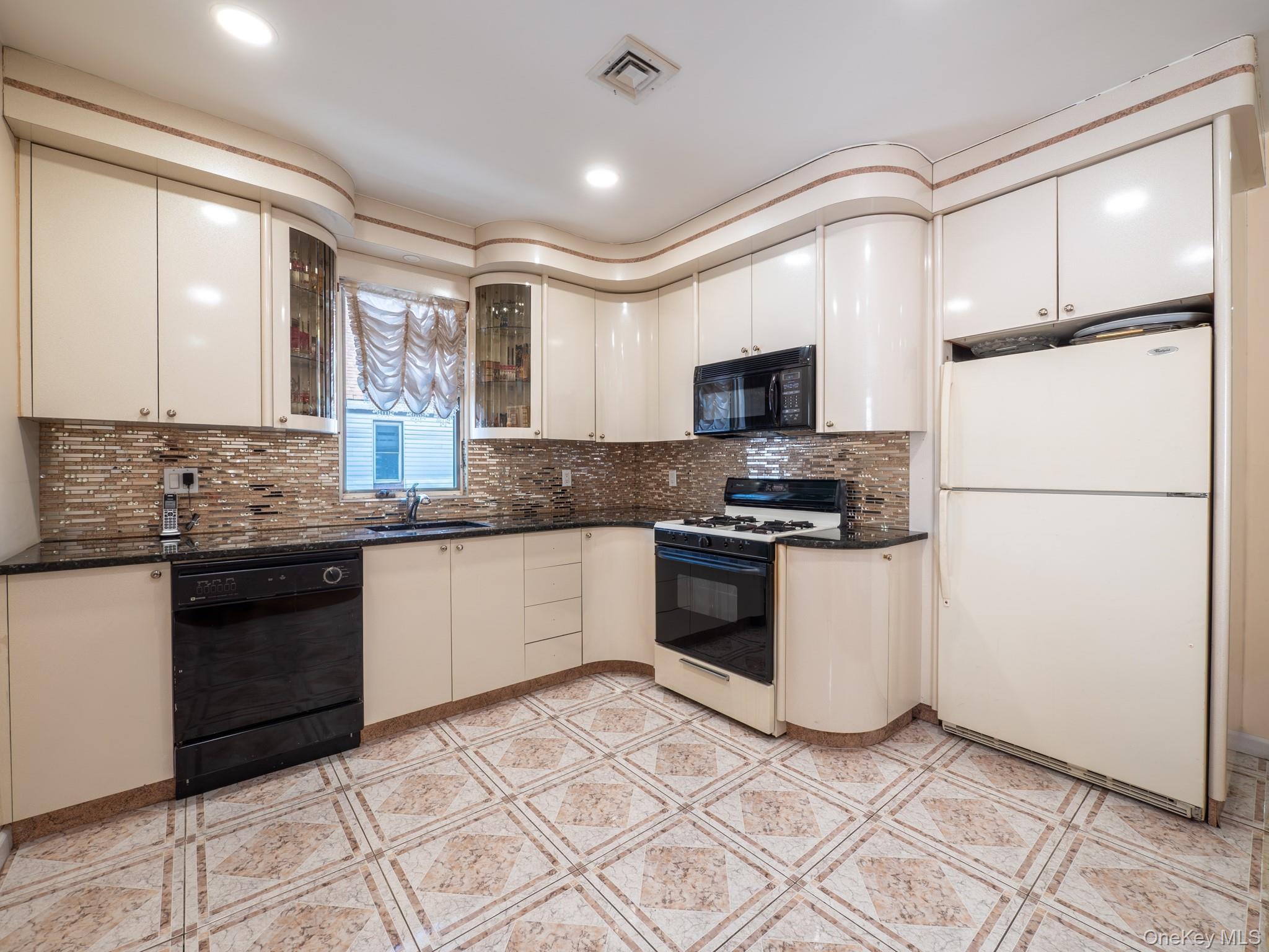 Single Family Ditmas  Brooklyn, NY 11218, MLS-957986-17