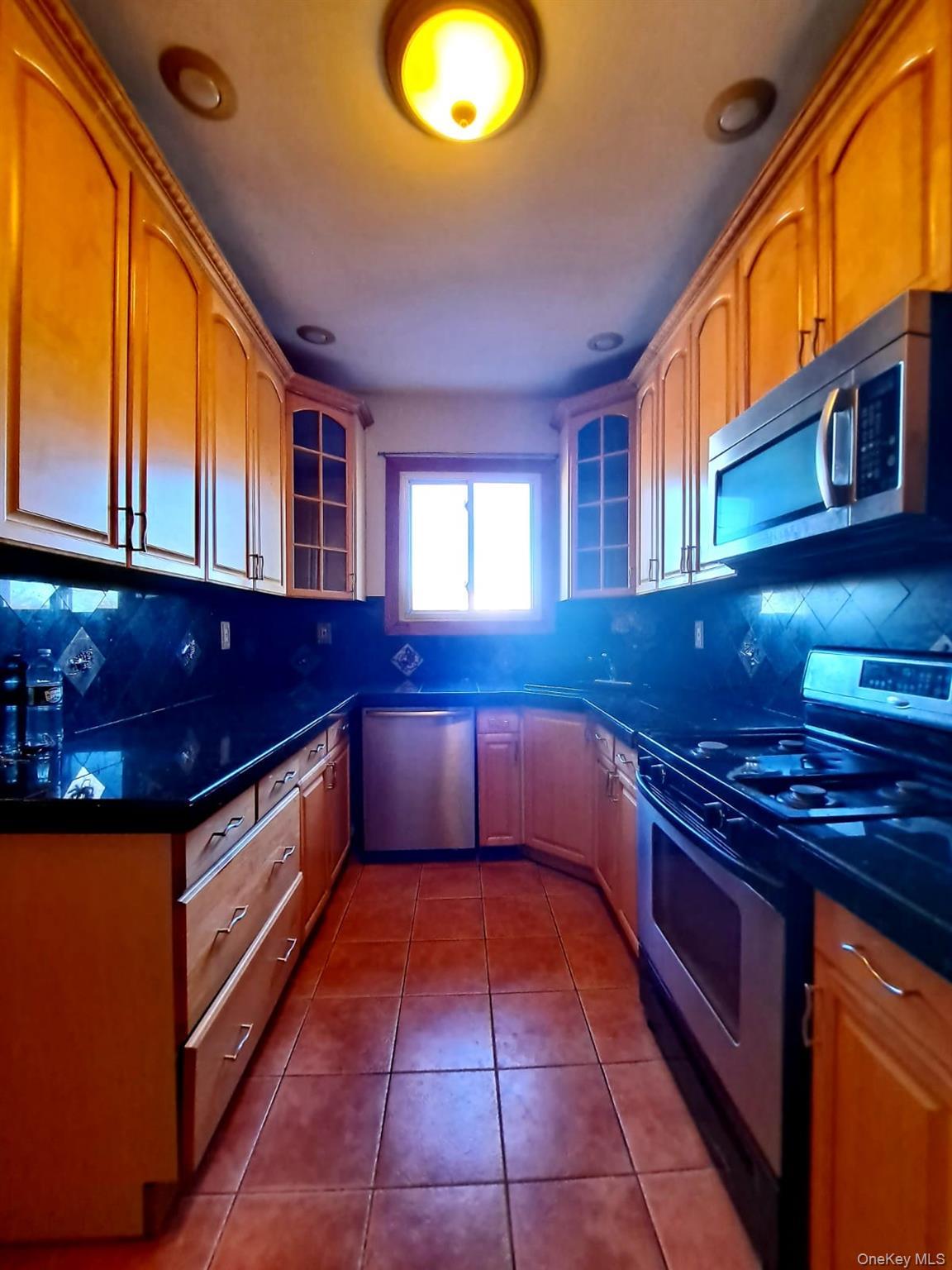 Single Family 202nd Queens, NY 11423, MLS-958004-7