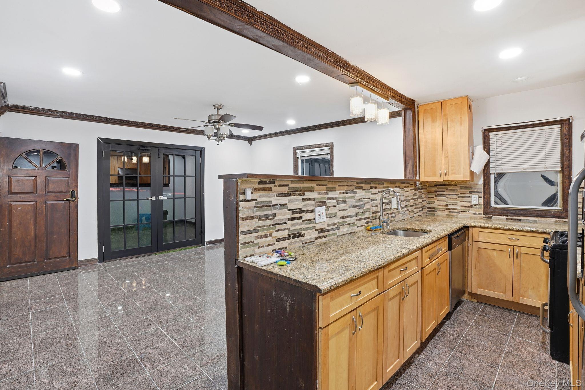 Single Family 251st Queens, NY 11426, MLS-958010-7