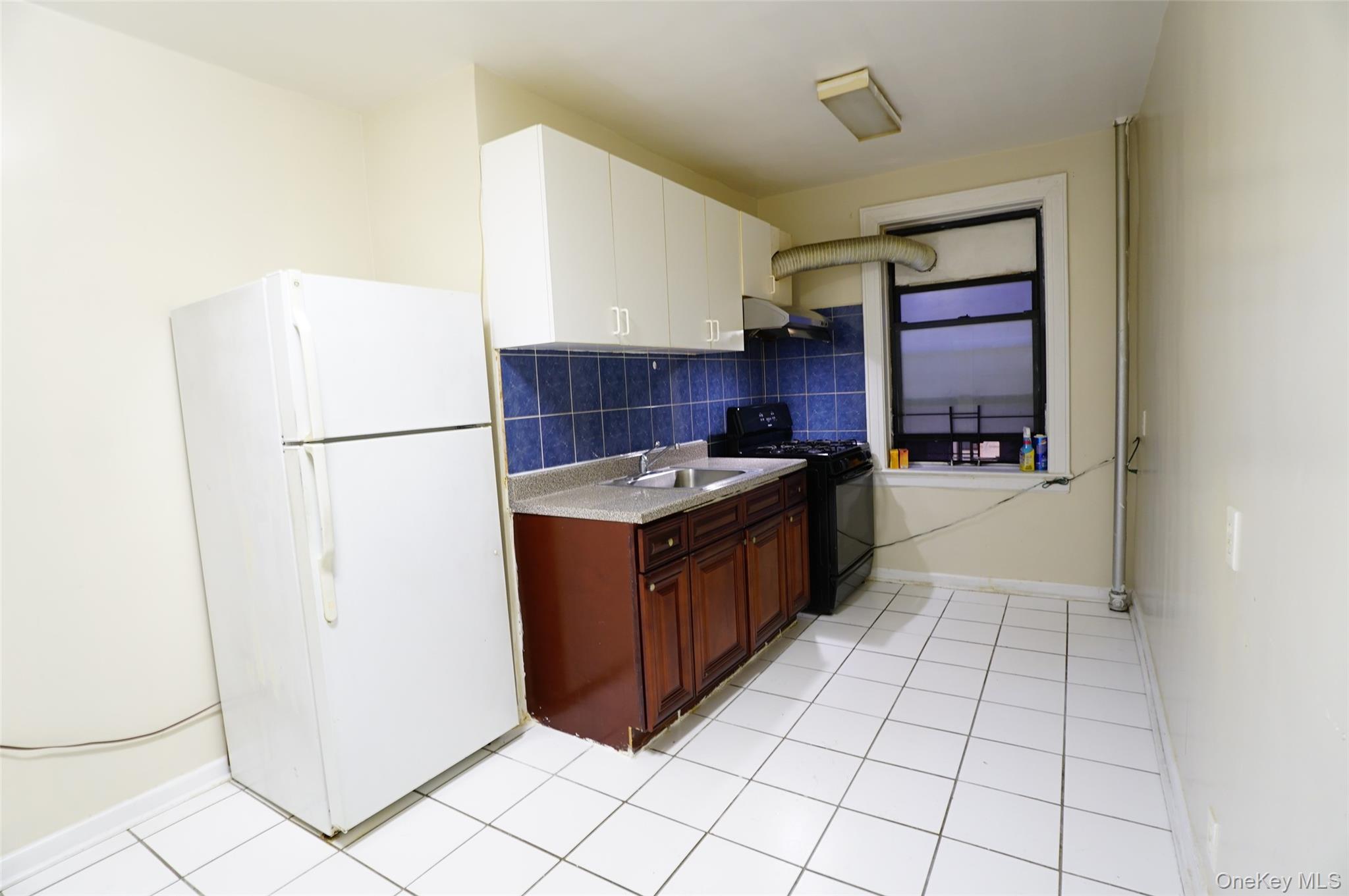 Coop Saunders  Queens, NY 11374, MLS-958047-7