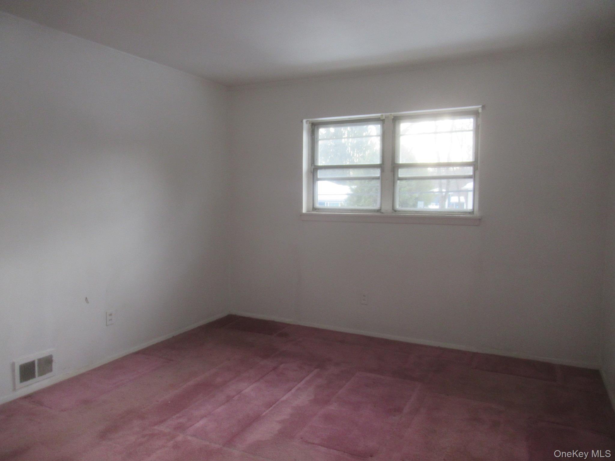 Single Family Lori  Dutchess County, NY 12603, MLS-958078-12