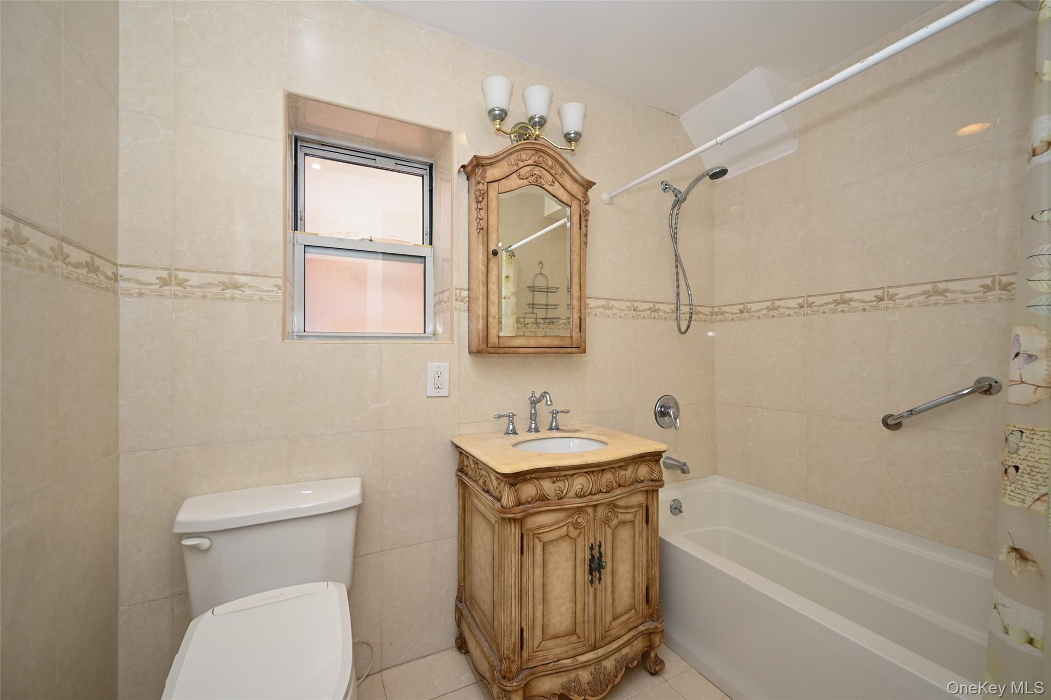 Condo 63rd  Queens, NY 11375, MLS-958082-14