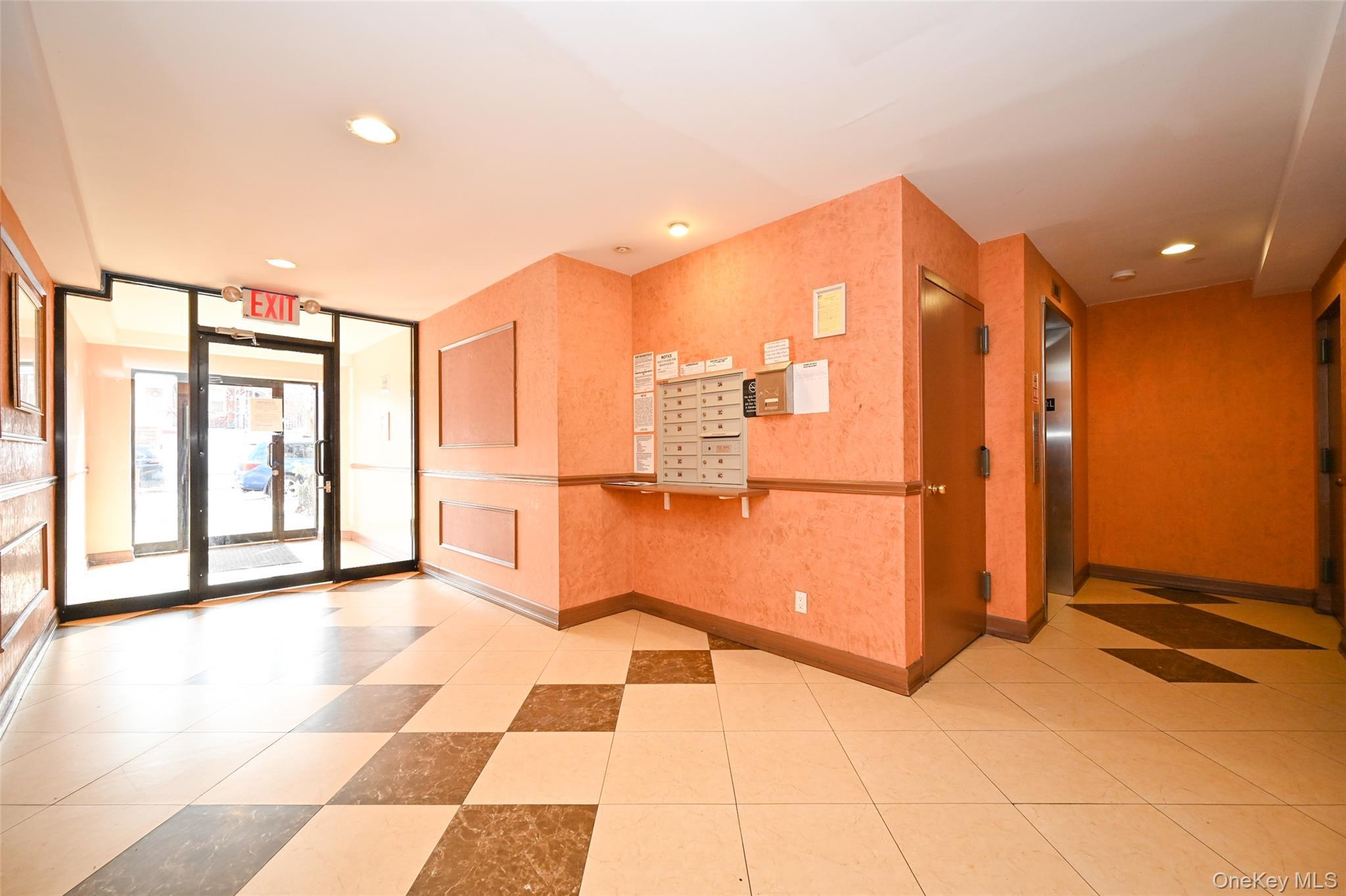 Condo 63rd  Queens, NY 11375, MLS-958082-2
