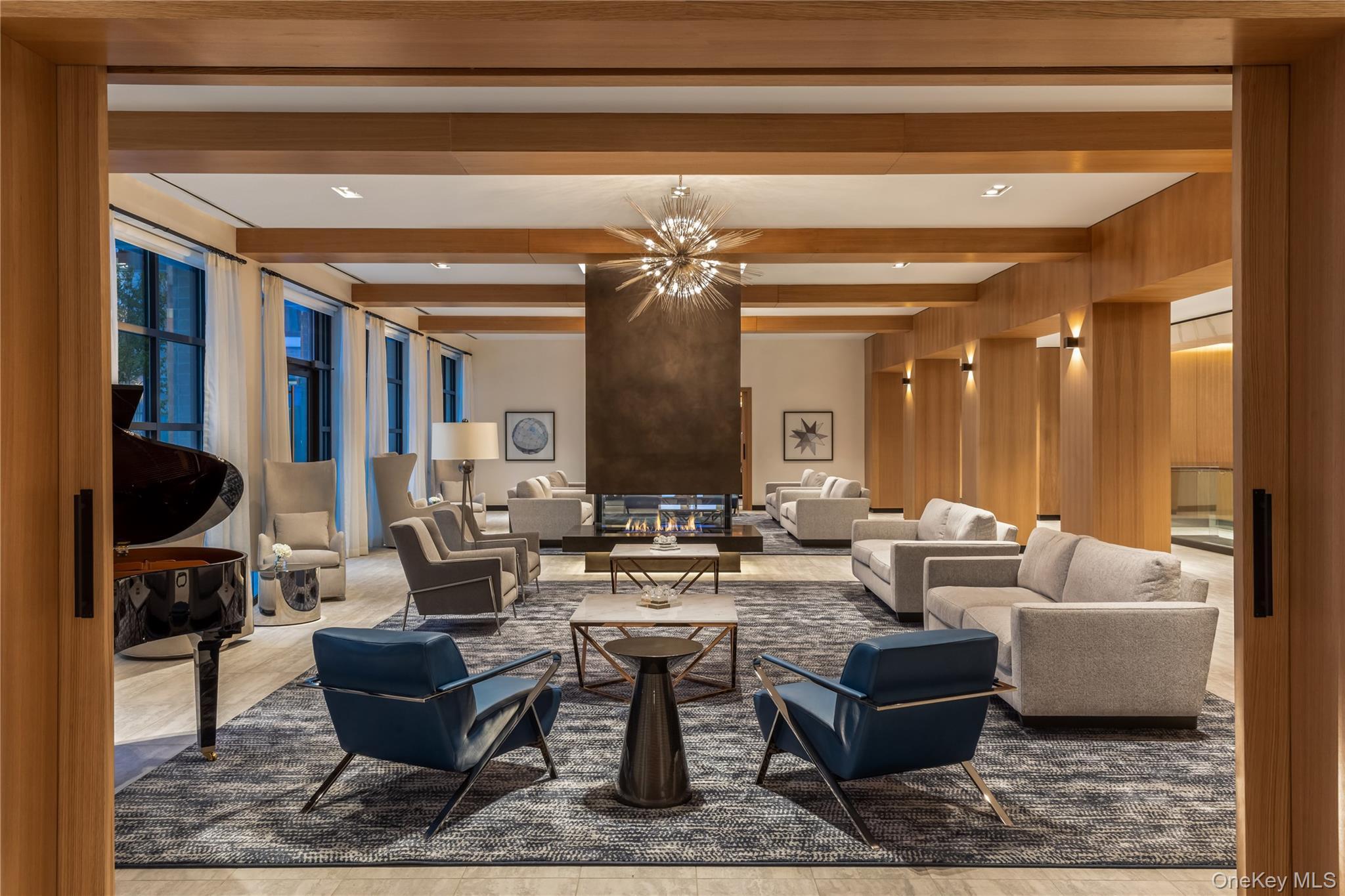 Condo Garvies Point  Nassau County, NY 11542, MLS-958087-17