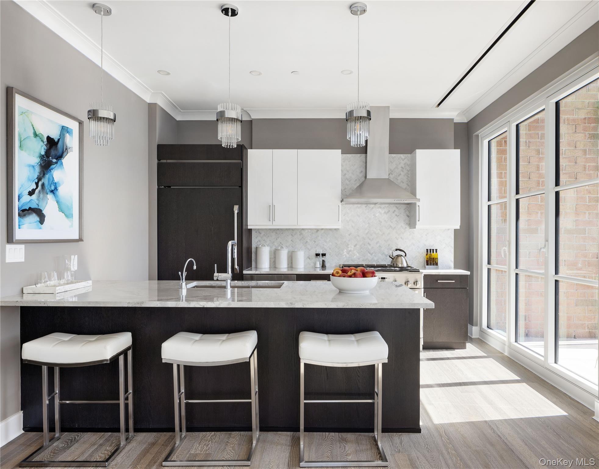 Condo Garvies Point  Nassau County, NY 11542, MLS-958087-4