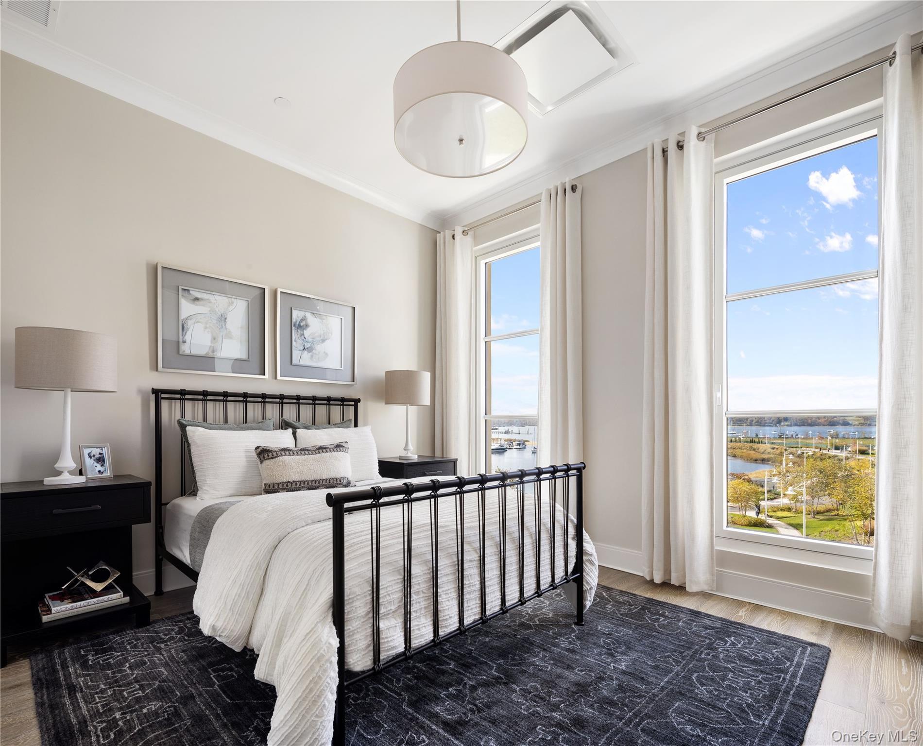 Condo Garvies Point  Nassau County, NY 11542, MLS-958087-6