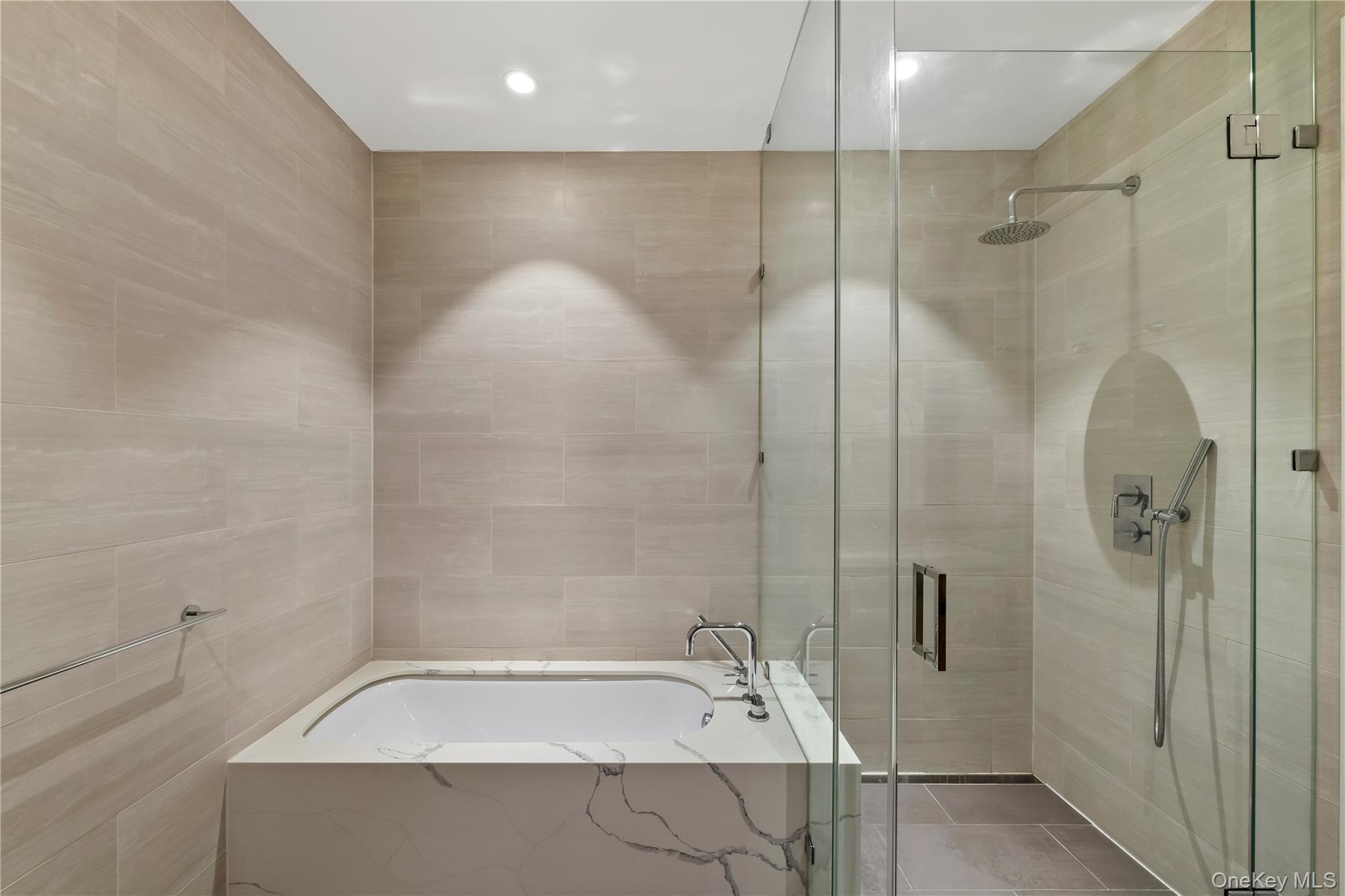 Condo 39th  Queens, NY 11354, MLS-958090-10