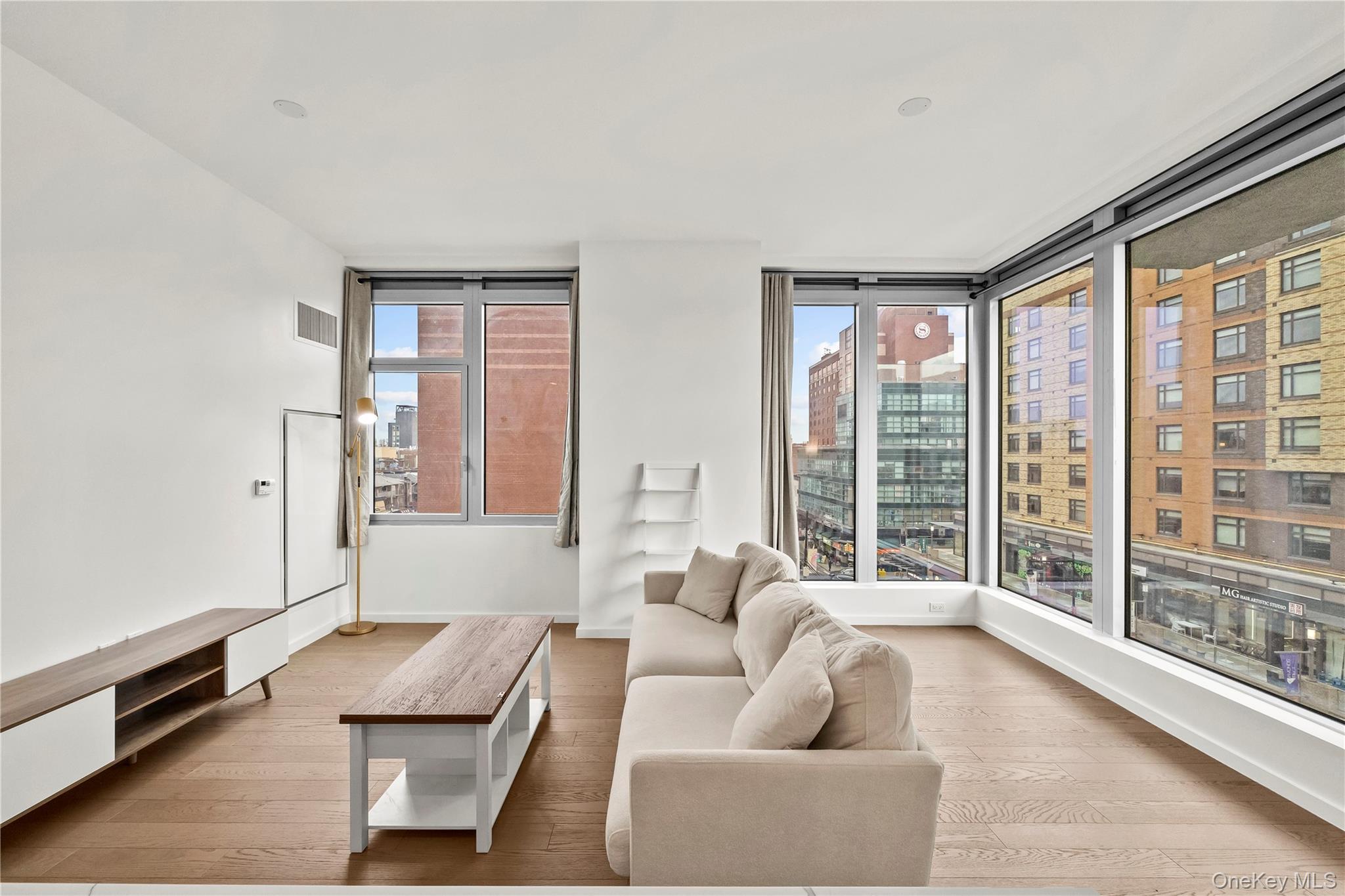 Condo 39th  Queens, NY 11354, MLS-958090-2