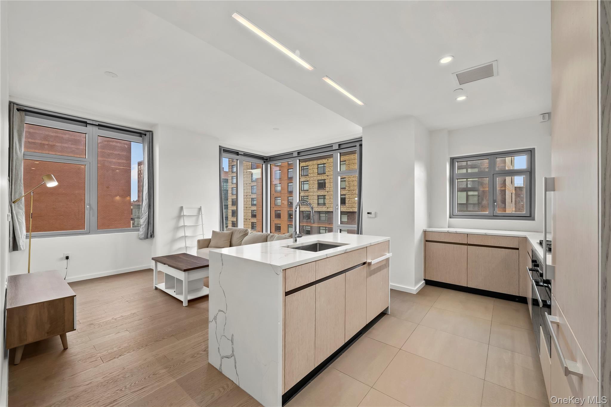 Condo 39th  Queens, NY 11354, MLS-958090-4