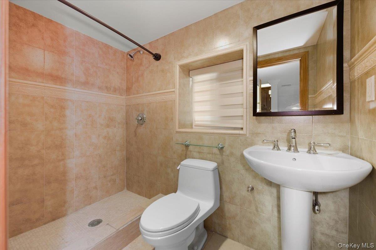 Single Family 82nd  Queens, NY 11414, MLS-958117-26