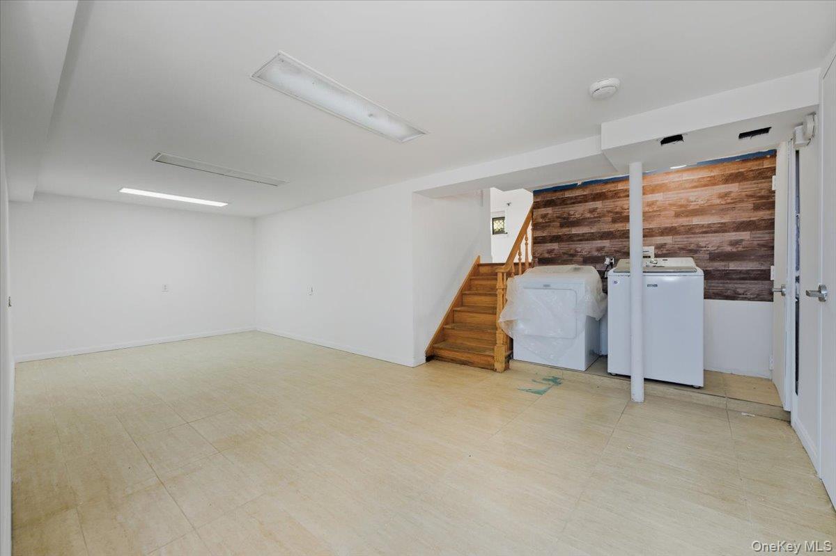 Single Family 82nd  Queens, NY 11414, MLS-958117-31