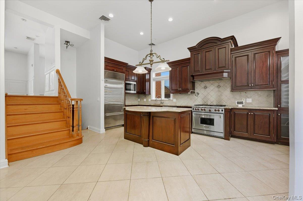 Single Family 82nd  Queens, NY 11414, MLS-958117-8