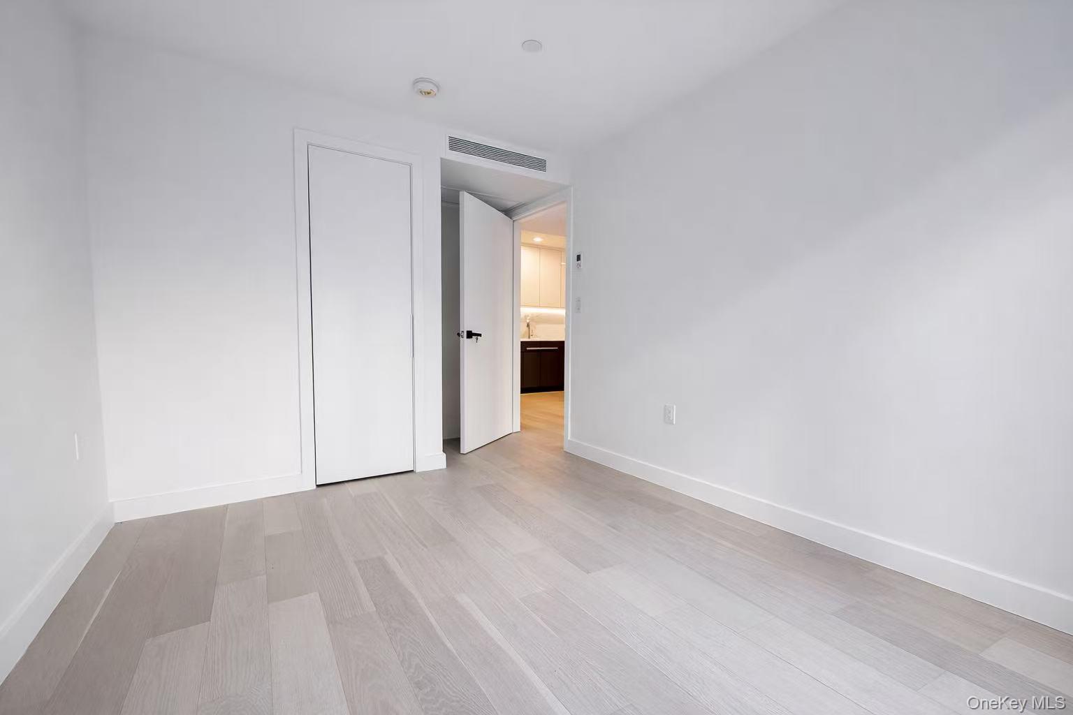 Condo Northern  Queens, NY 11354, MLS-958154-6