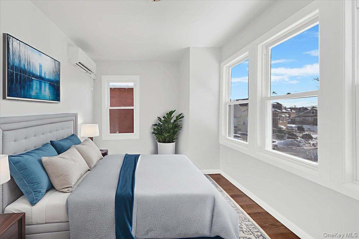 Single Family Penfield  Bronx, NY 10470, MLS-958169-27