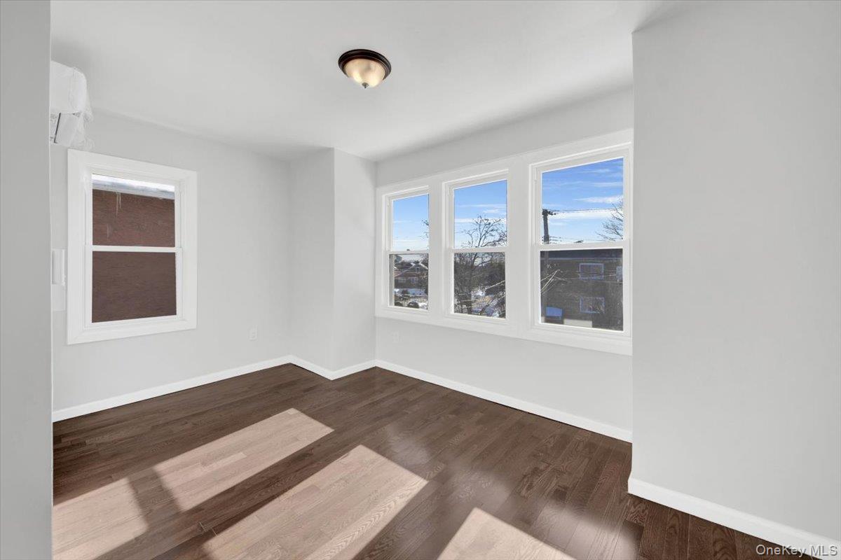 Single Family Penfield  Bronx, NY 10470, MLS-958169-34