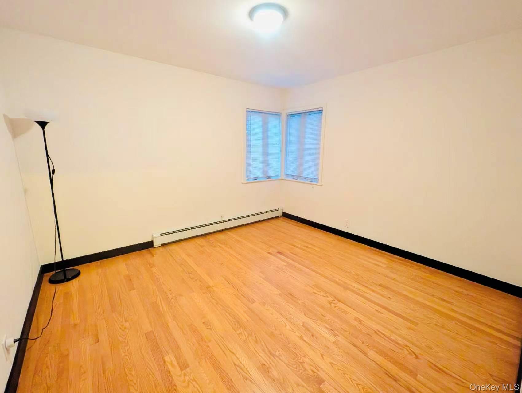 Single Family 213th  Queens, NY 11364, MLS-958183-8