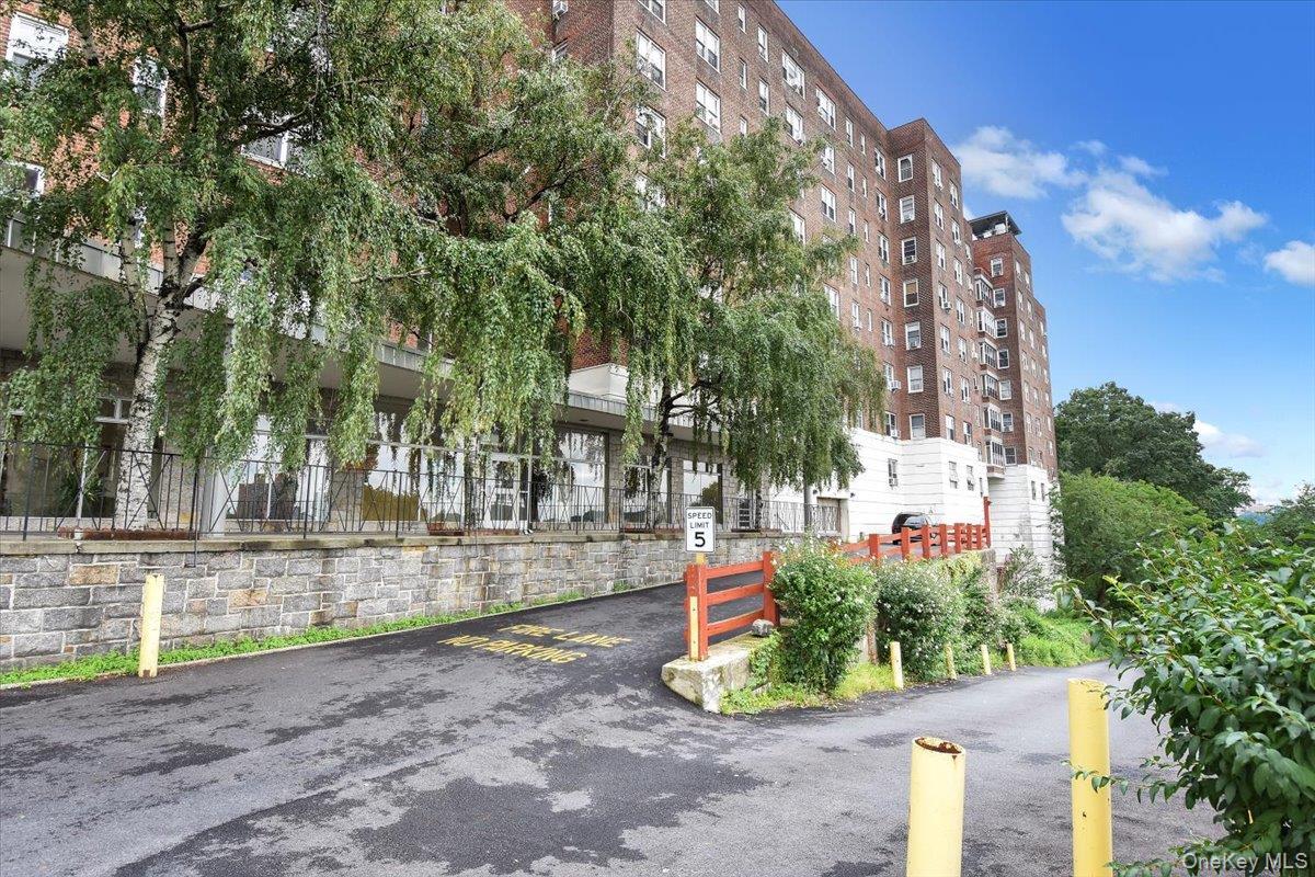 Coop Kingsbridge  Bronx, NY 10463, MLS-958201-23