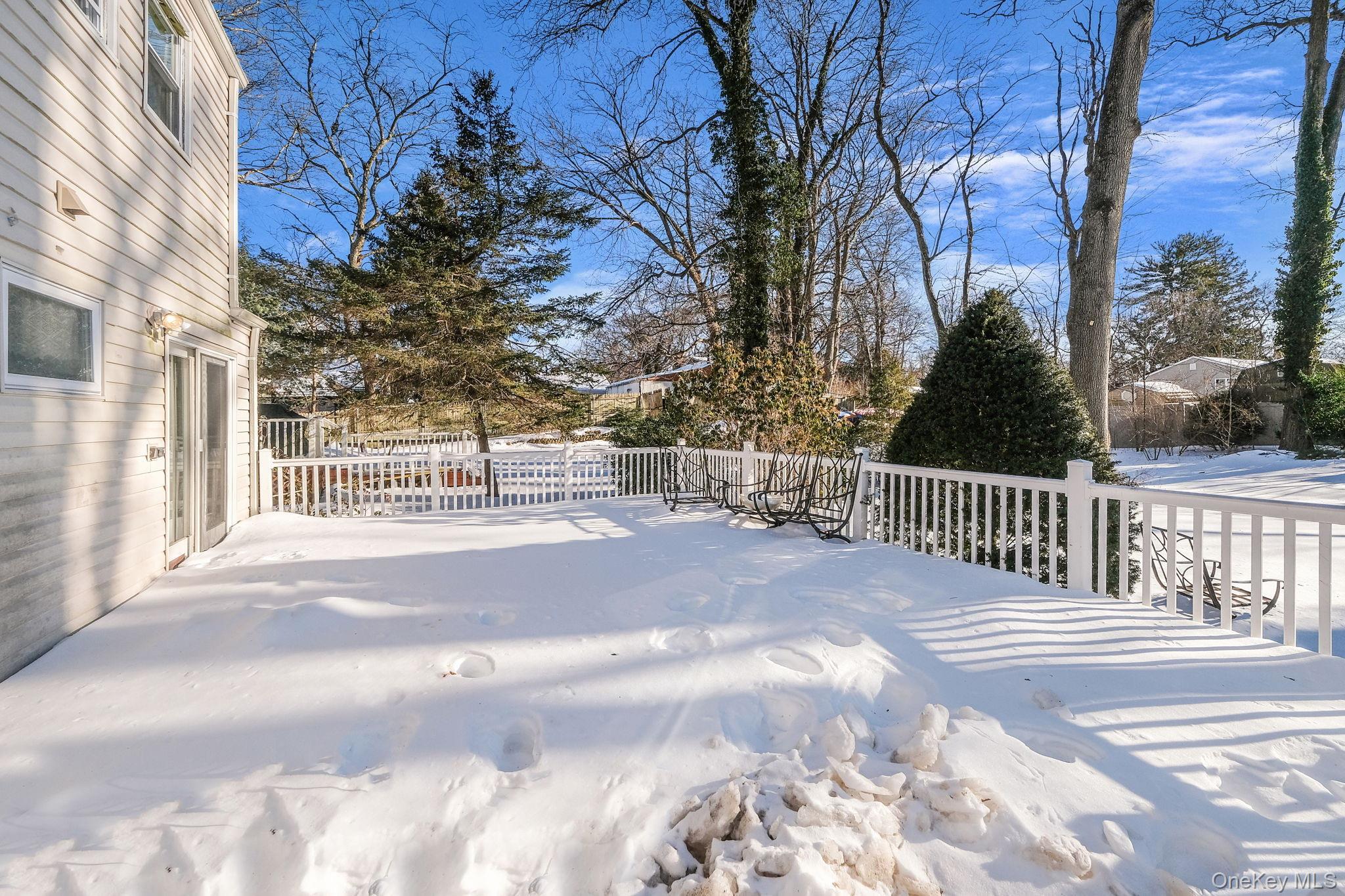 Single Family Valleywood  Suffolk County, NY 11746, MLS-958217-12