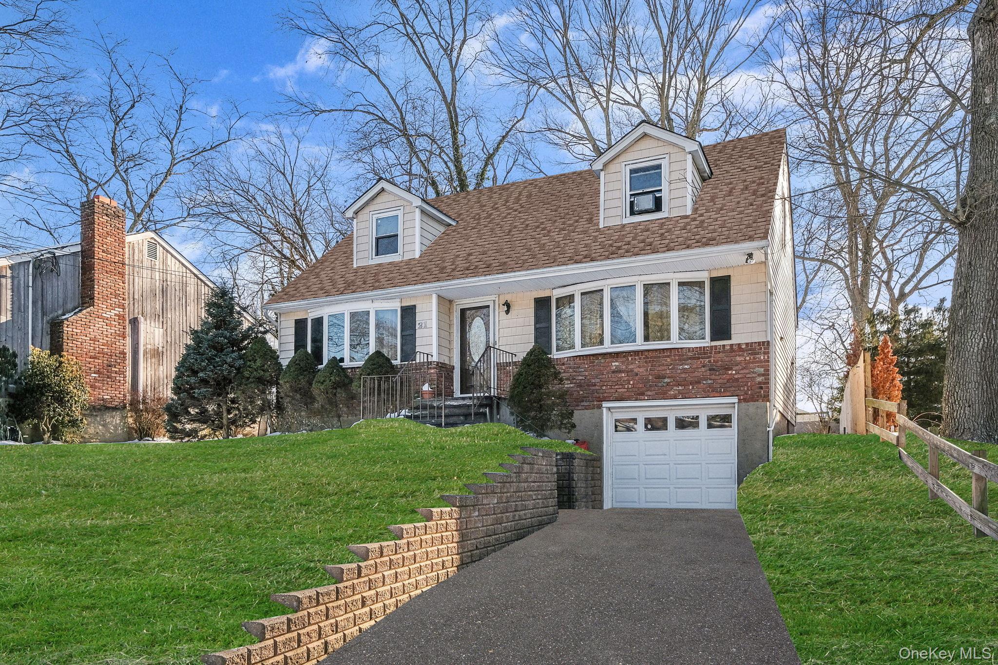 Single Family Valleywood  Suffolk County, NY 11746, MLS-958217-3