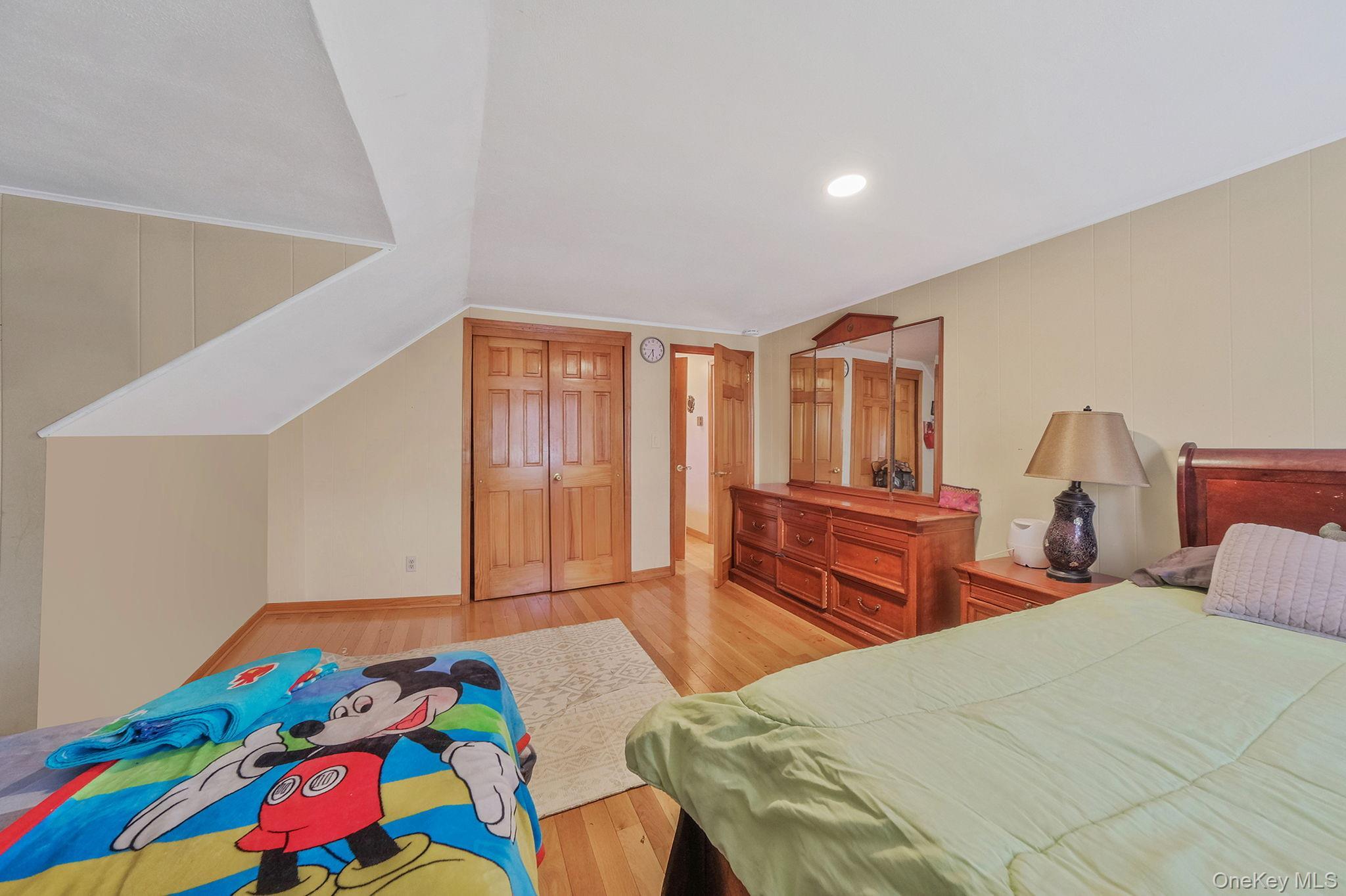 Single Family Valleywood  Suffolk County, NY 11746, MLS-958217-30