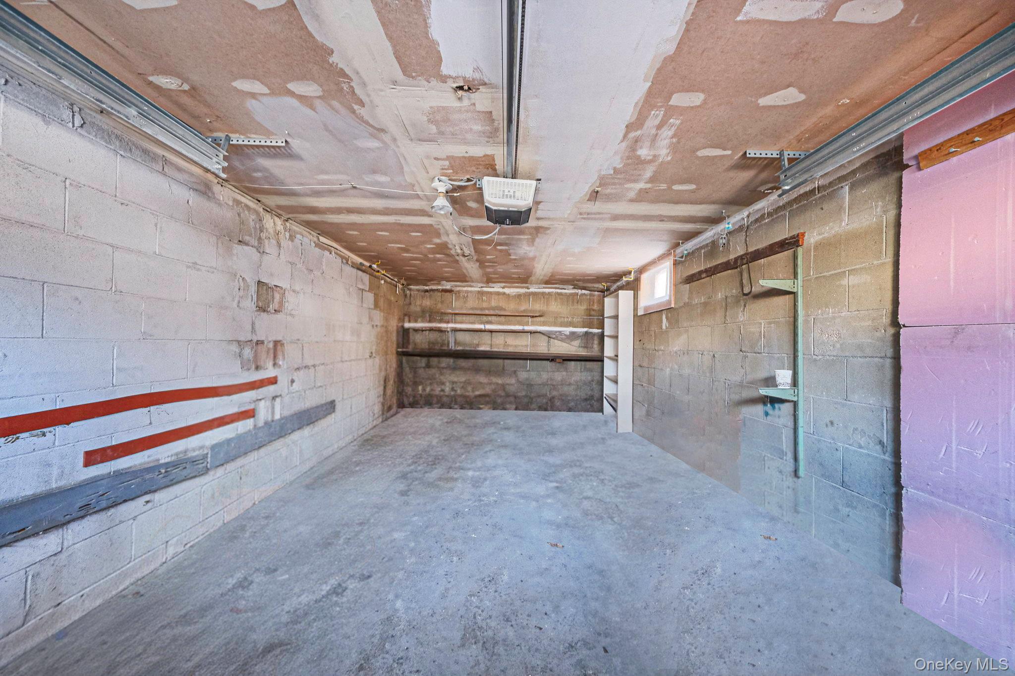 Single Family Valleywood  Suffolk County, NY 11746, MLS-958217-32