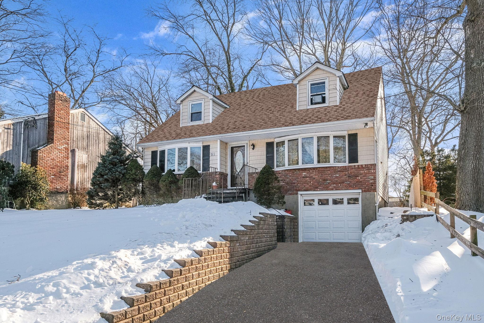 Single Family Valleywood  Suffolk County, NY 11746, MLS-958217-4