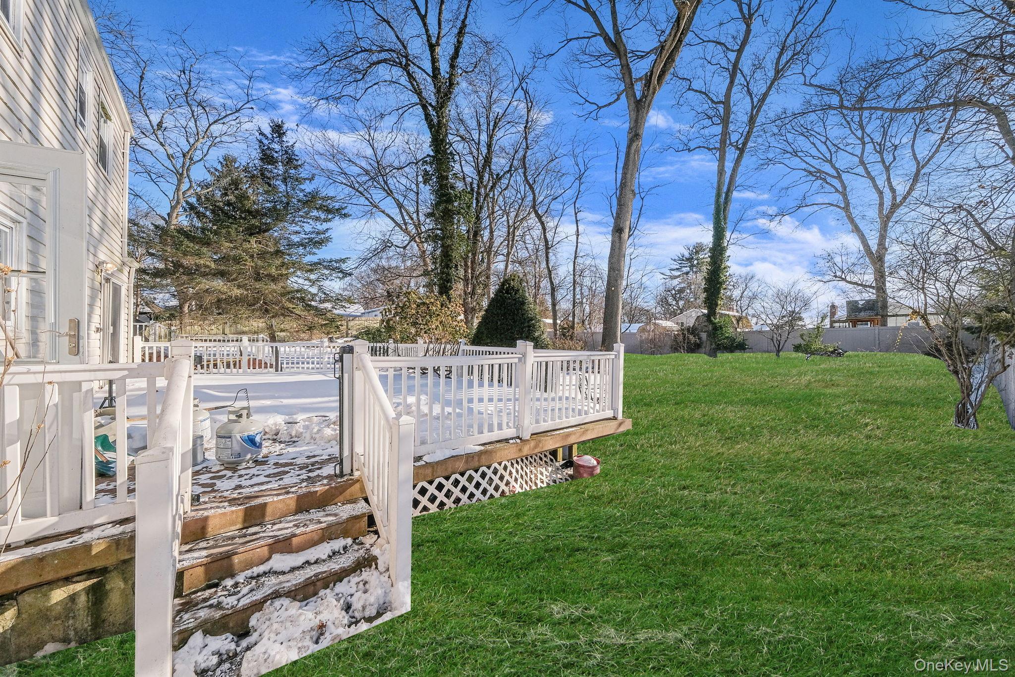 Single Family Valleywood  Suffolk County, NY 11746, MLS-958217-9