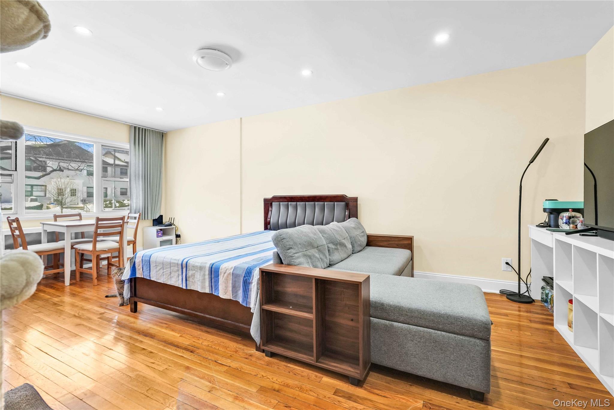 Coop Jewel  Queens, NY 11367, MLS-958222-12