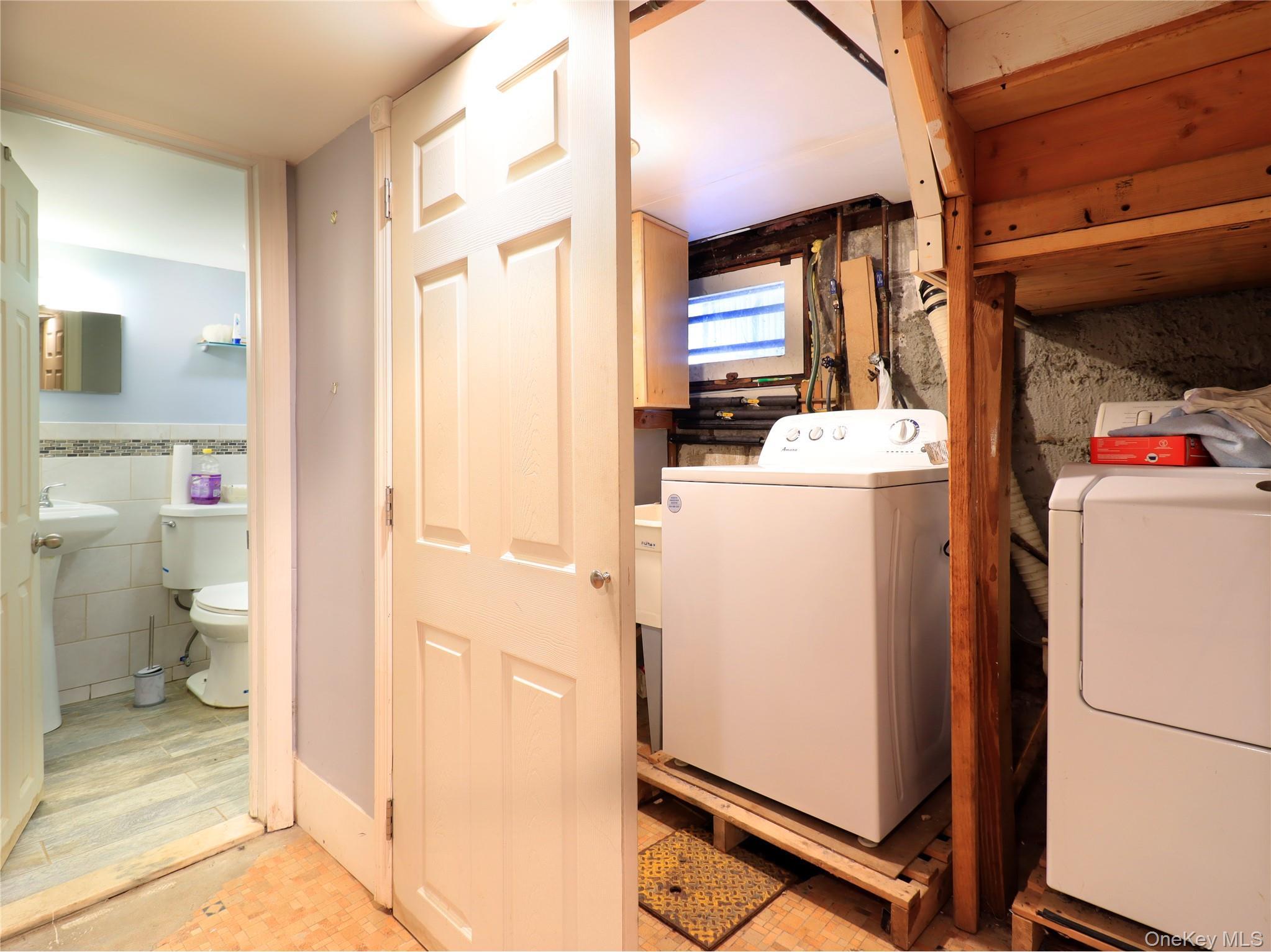 Single Family 168th  Queens, NY 11358, MLS-958266-44