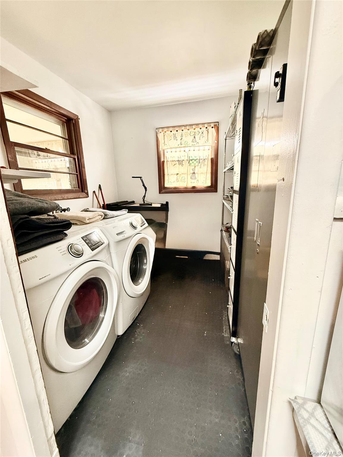 Single Family Blue Point  Suffolk County, NY 11951, MLS-958272-6