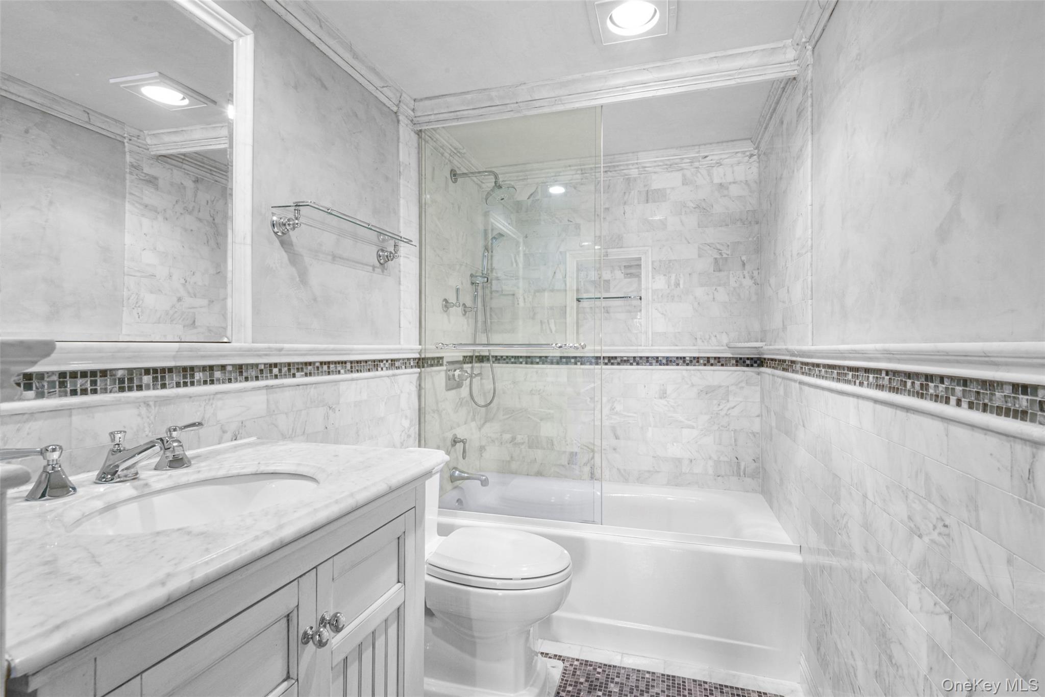 Condo Pelham Westchester County, NY 10805, MLS-958313-15