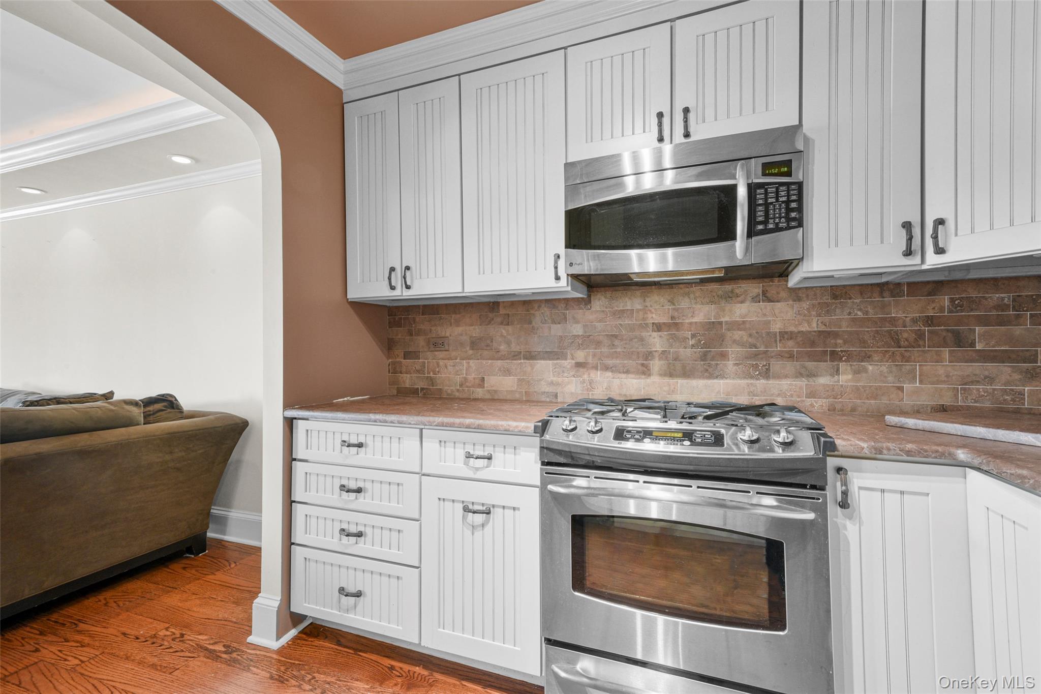 Condo Pelham Westchester County, NY 10805, MLS-958313-8