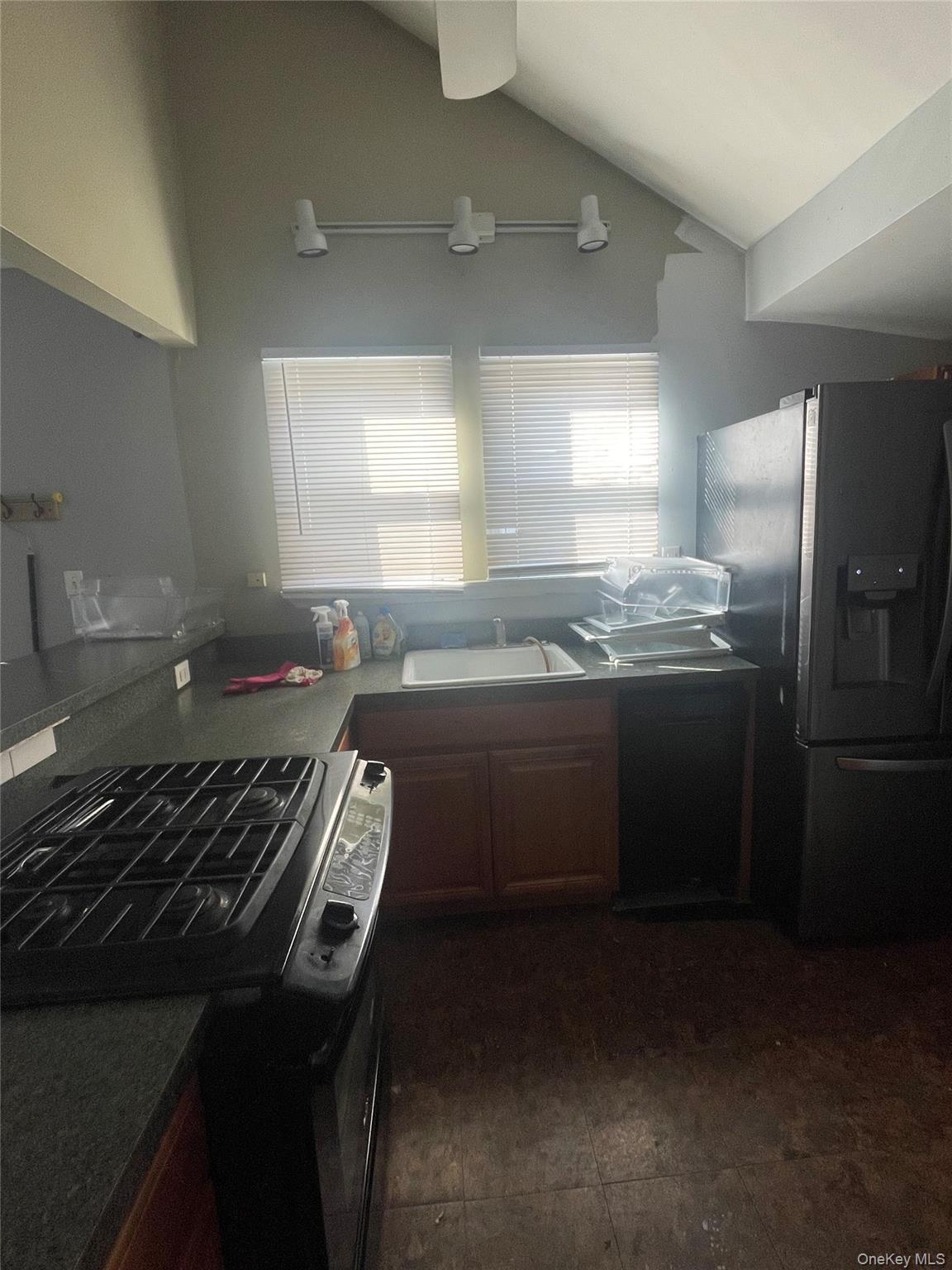 Single Family Park  Suffolk County, NY 11702, MLS-958376-5