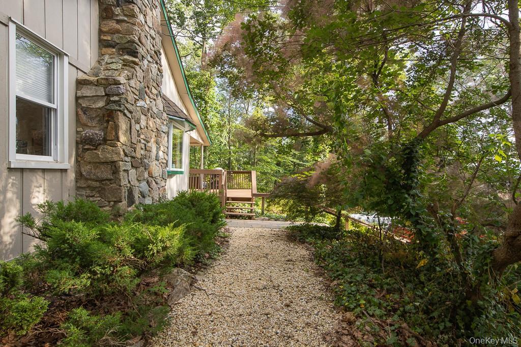 Single Family Bluff  Orange County, NY 10925, MLS-958378-16