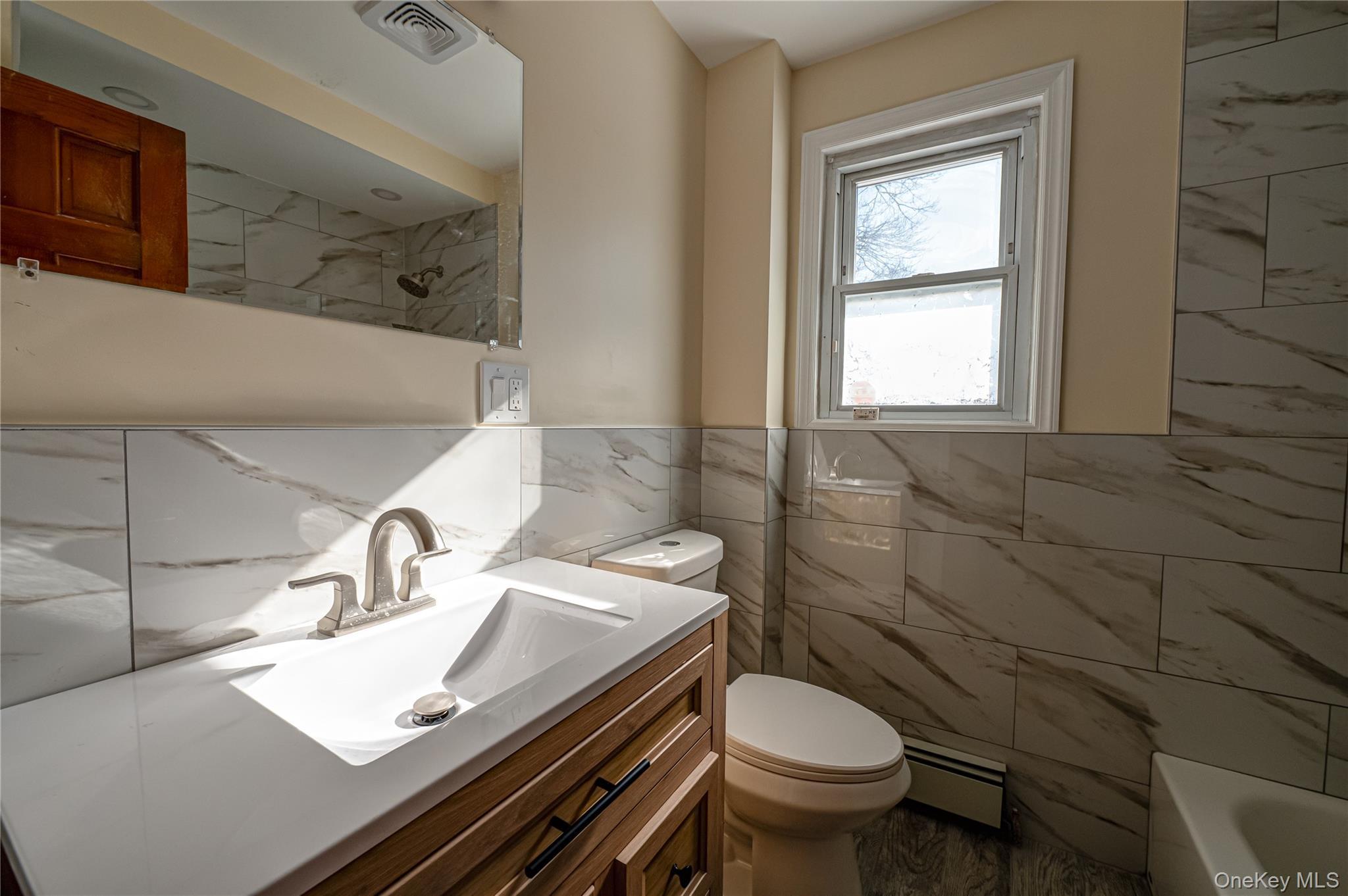 Single Family Webster  Suffolk County, NY 11779, MLS-958380-8