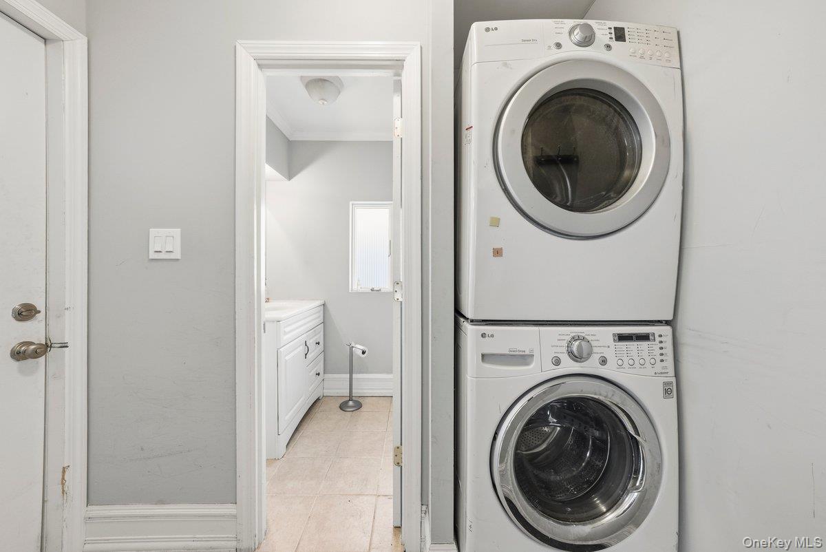 Single Family Crescent  Westchester County, NY 10704, MLS-958381-14