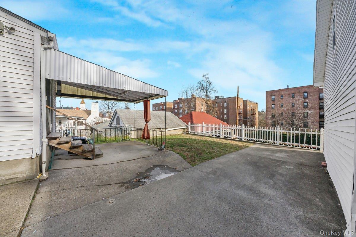 Single Family Crescent  Westchester County, NY 10704, MLS-958381-25